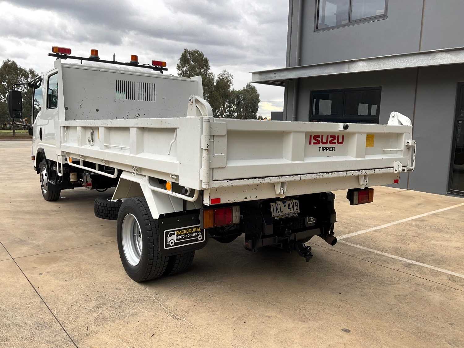 2014 ISUZU NPR300 DUAL CAB TIPPER