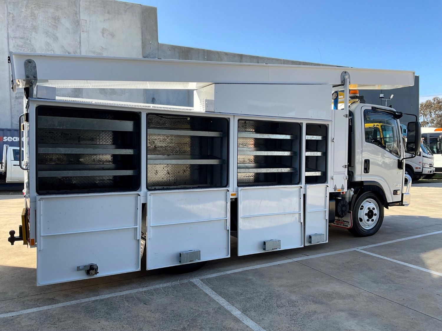 2015 ISUZU NQR87-190 SERVICE BODY