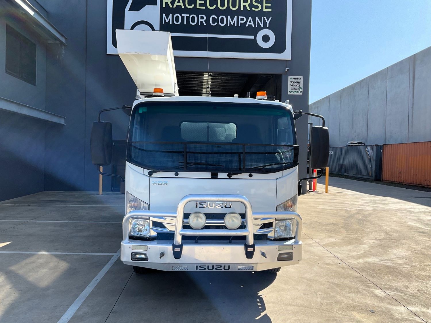 2015 ISUZU NQR87-190 SERVICE BODY