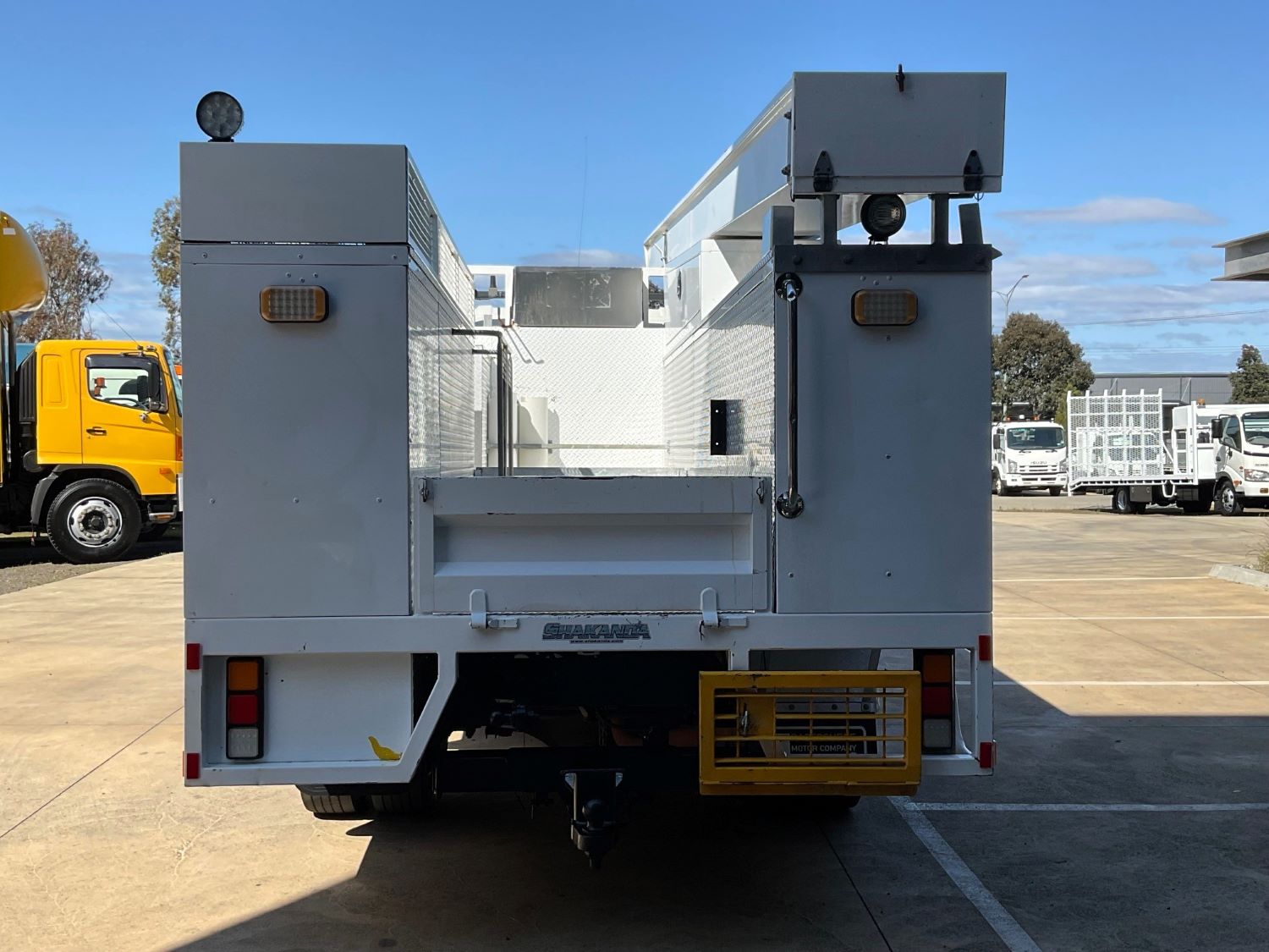 2015 ISUZU NQR87-190 SERVICE BODY