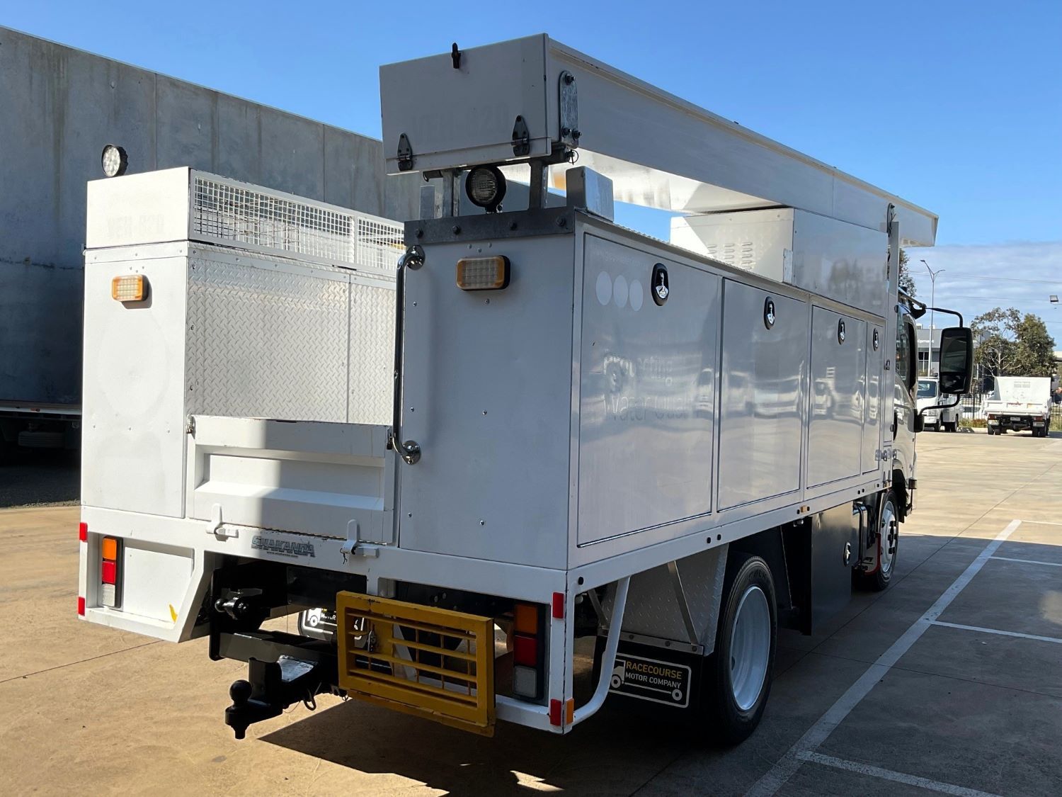 2015 ISUZU NQR87-190 SERVICE BODY