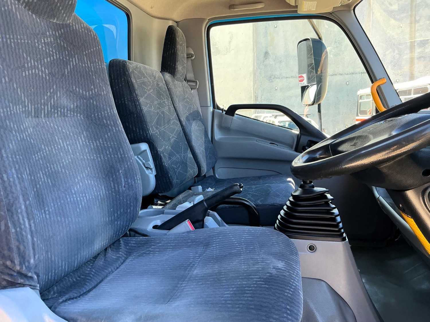 2013 HINO 300 PANTECH