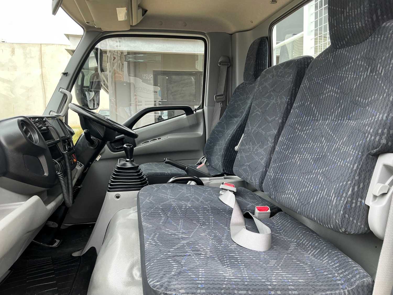 2012 HINO 300 SERVICE BODY