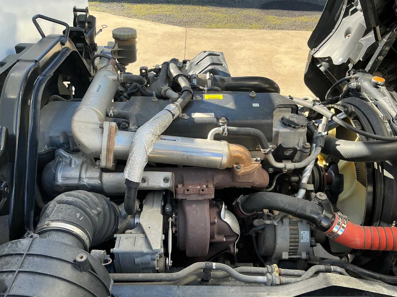 2016 ISUZU FRR 110/260 TRAY