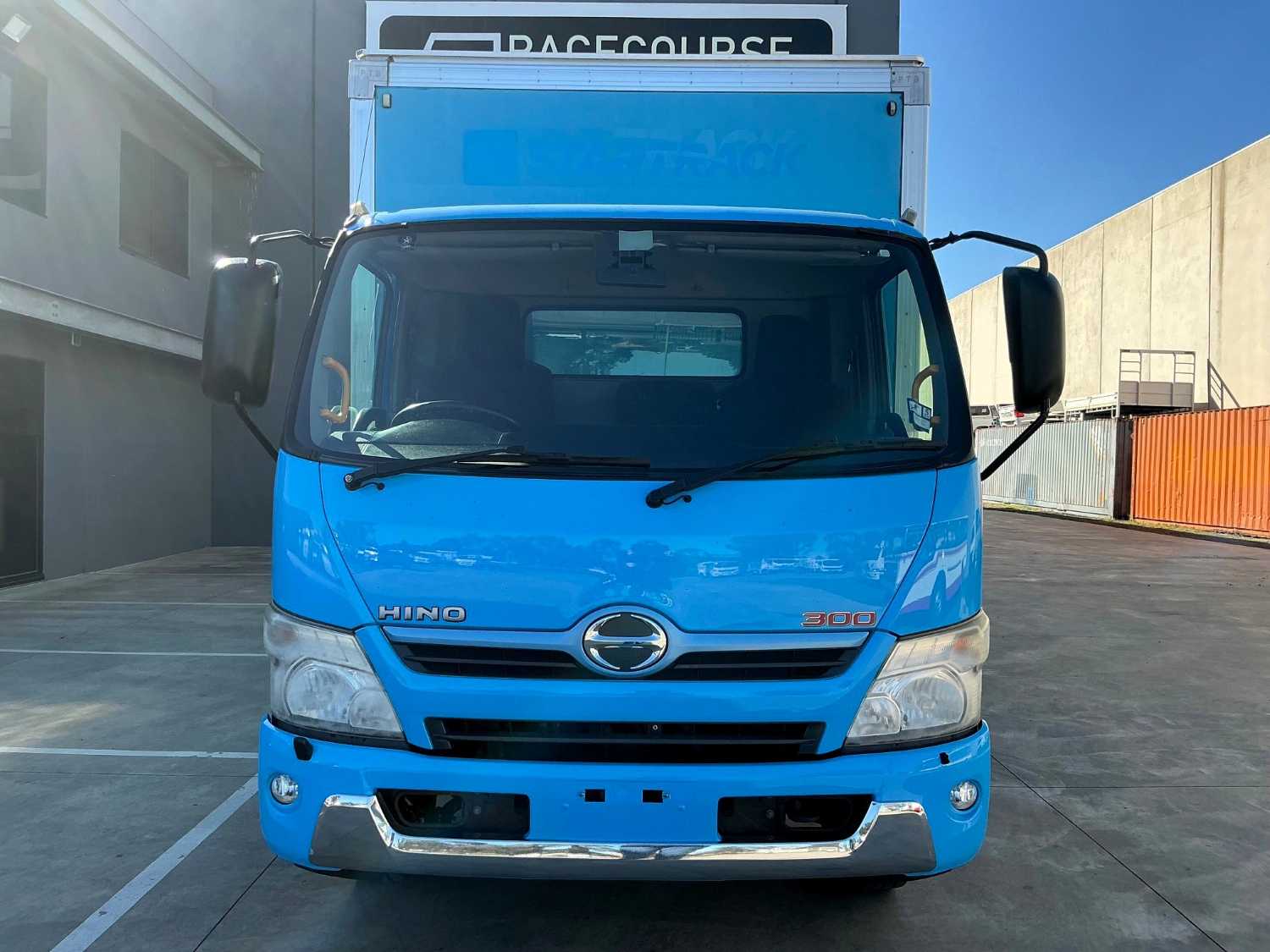 2012 HINO 300 PANTECH