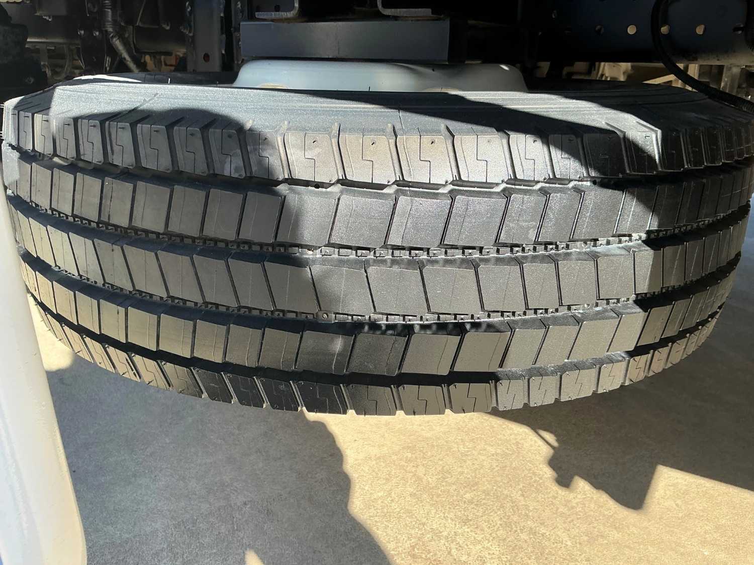 2016 ISUZU FRR 110/260 TRAY