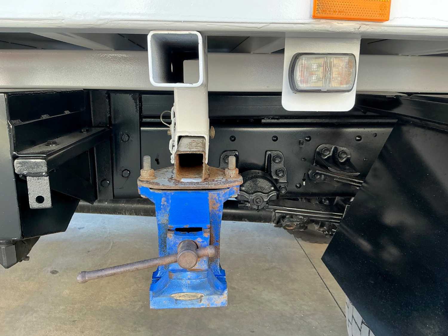 2015 ISUZU FRR500 DUAL CAB CHIPPER TIPPER