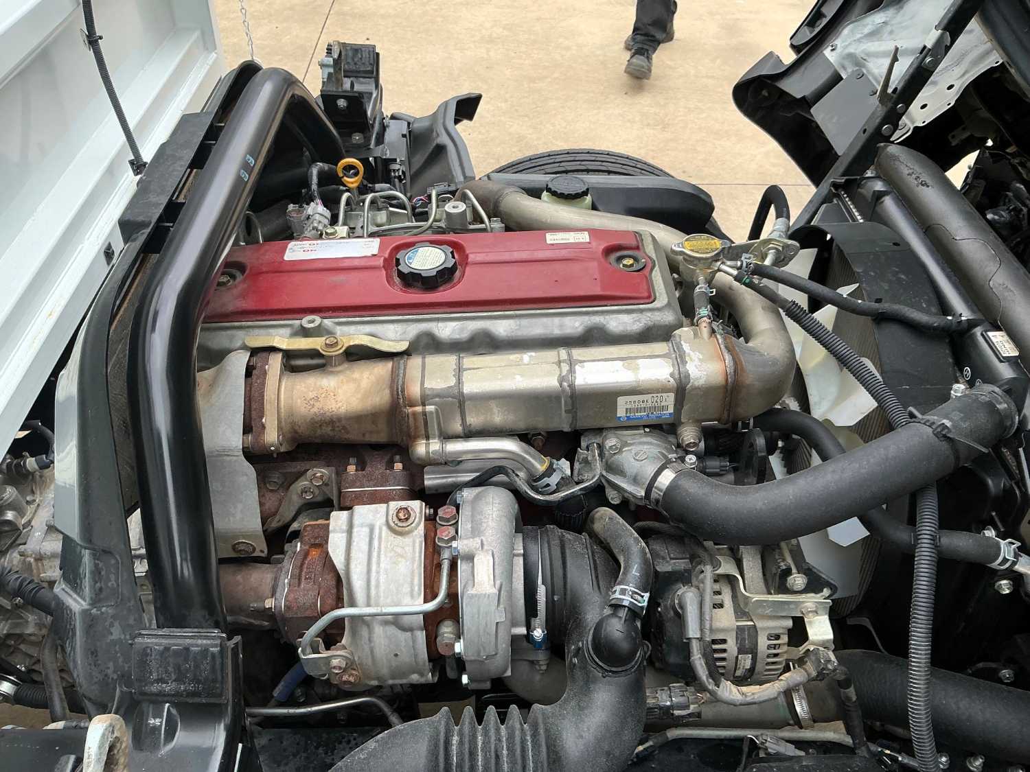 2012 HINO 300 SERVICE BODY