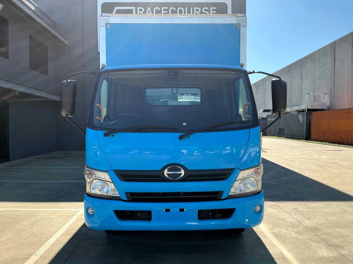 2013 HINO 300 PANTECH