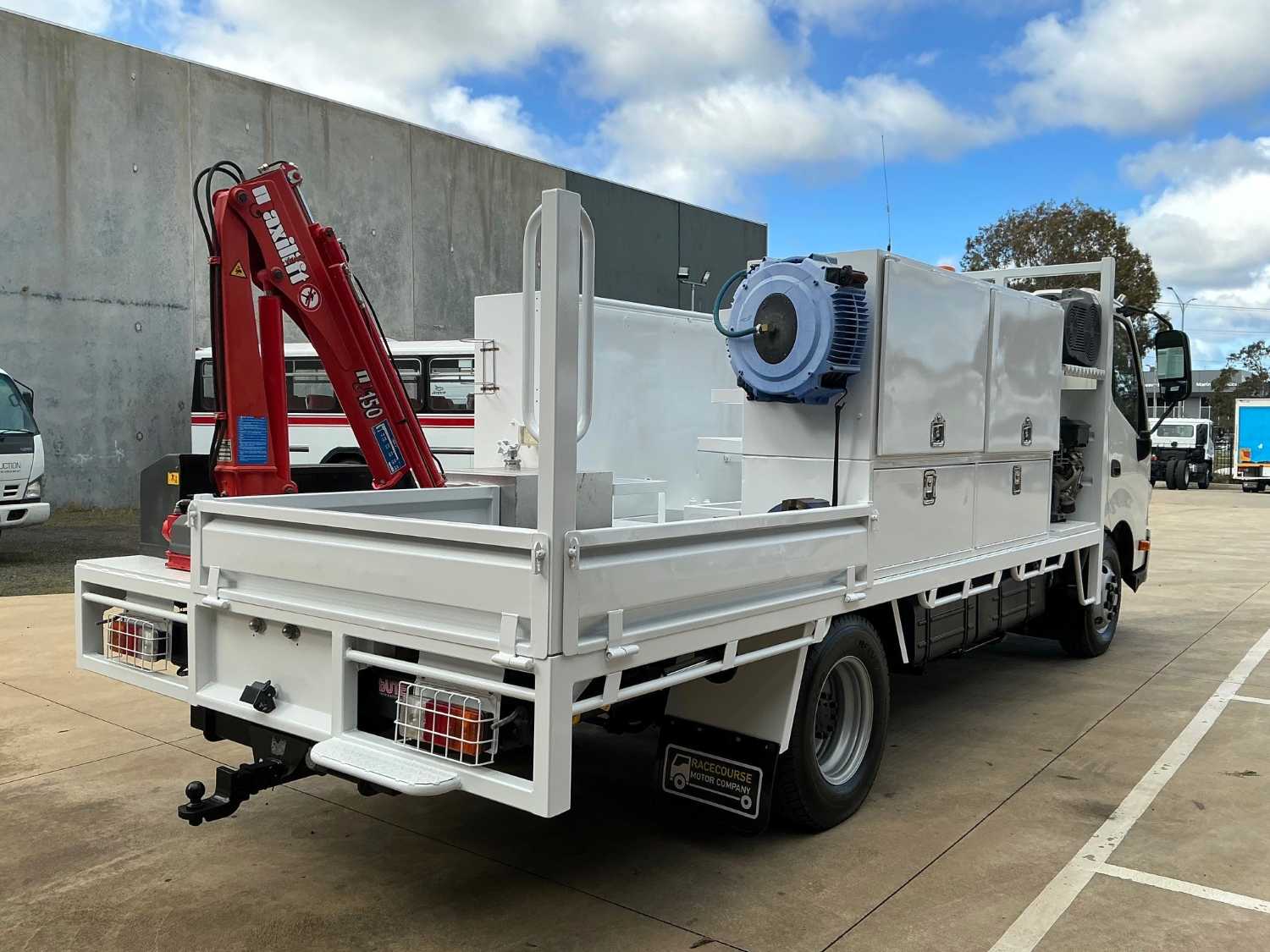 2012 HINO 300 SERVICE BODY