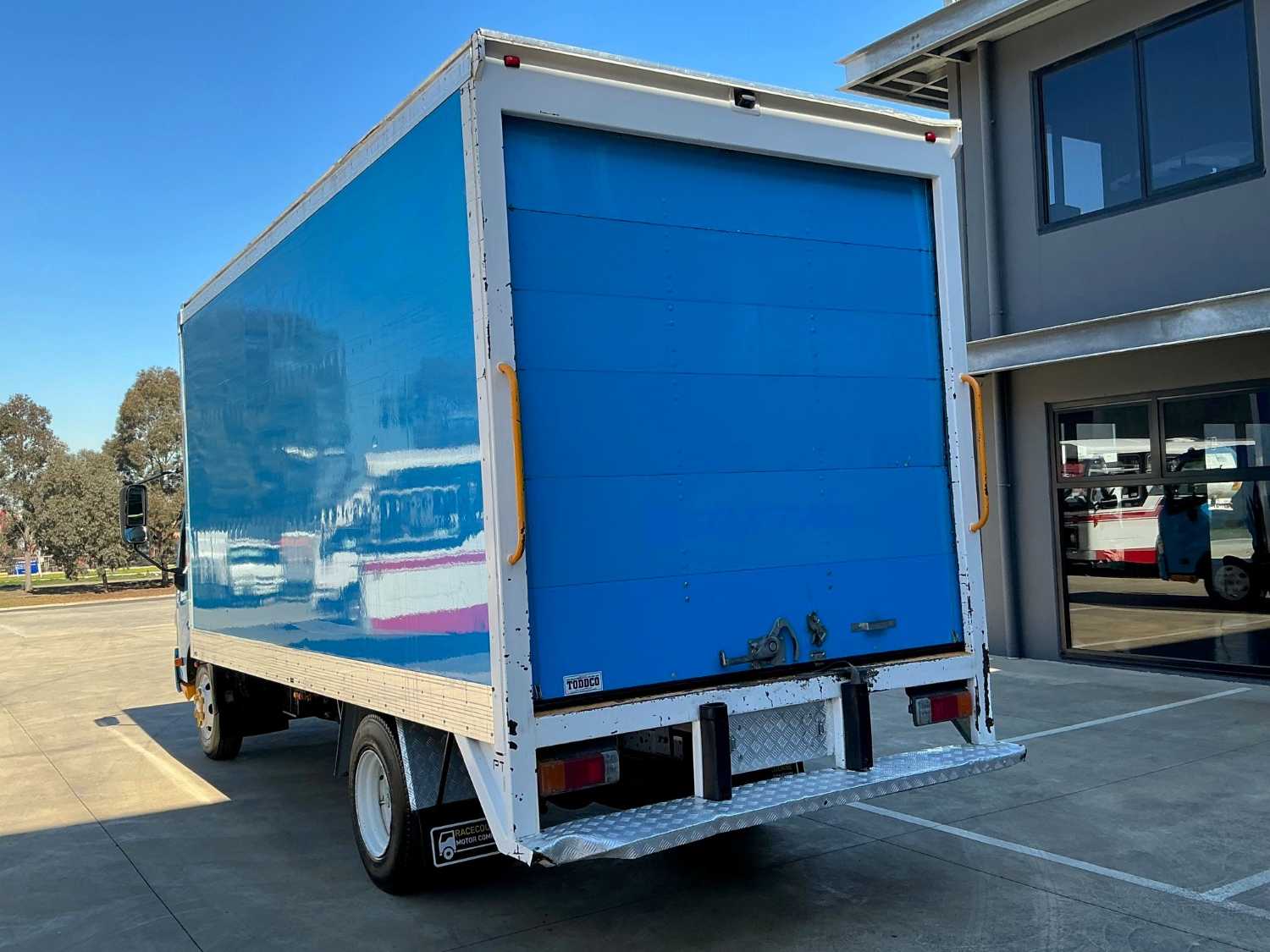 2013 HINO 300 PANTECH