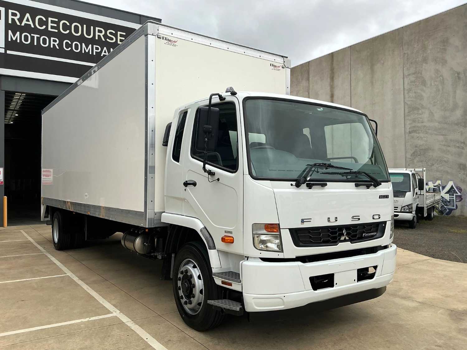 2018 FUSO FIGHTER PANTECH