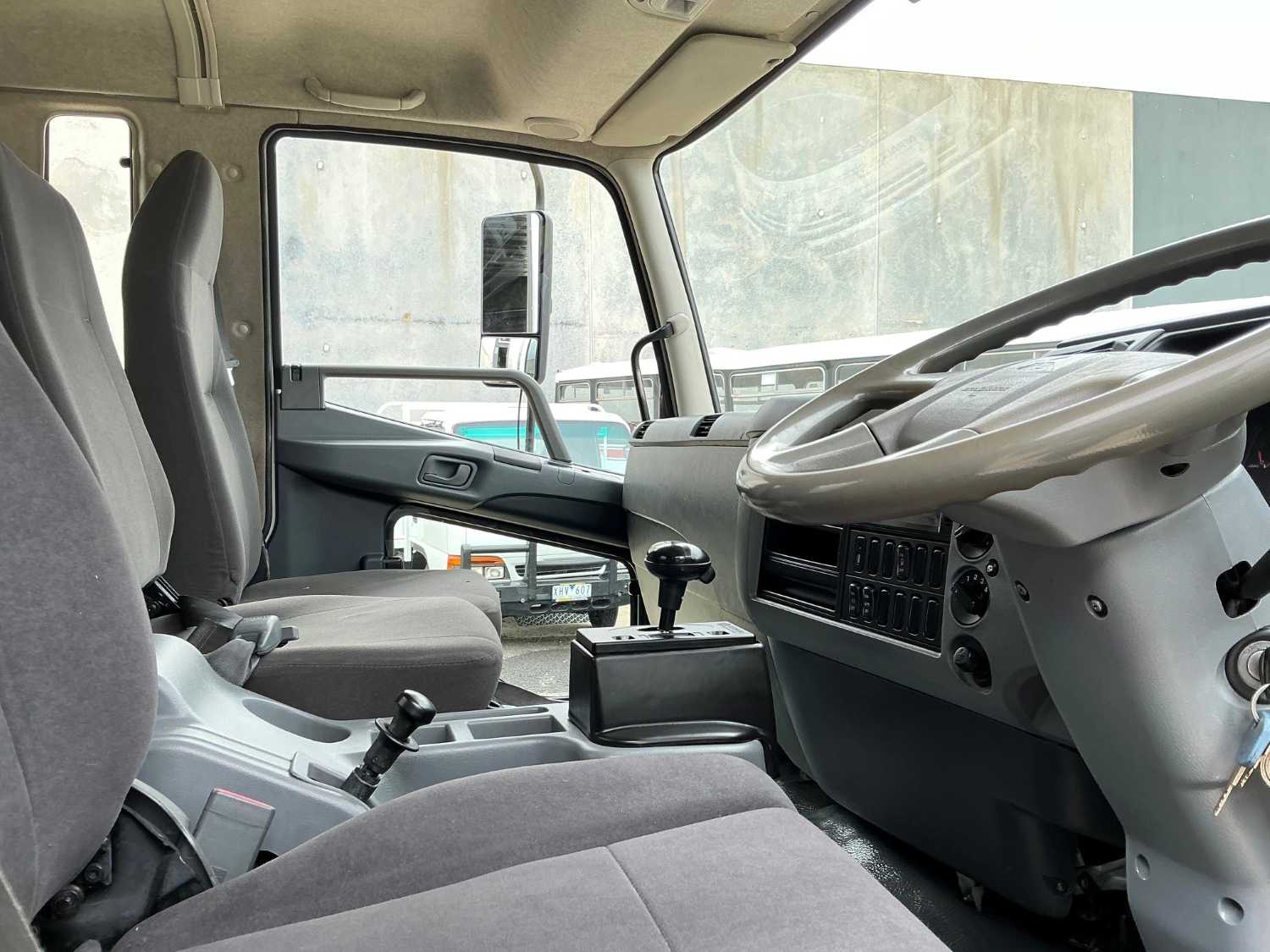 2018 FUSO FIGHTER PANTECH