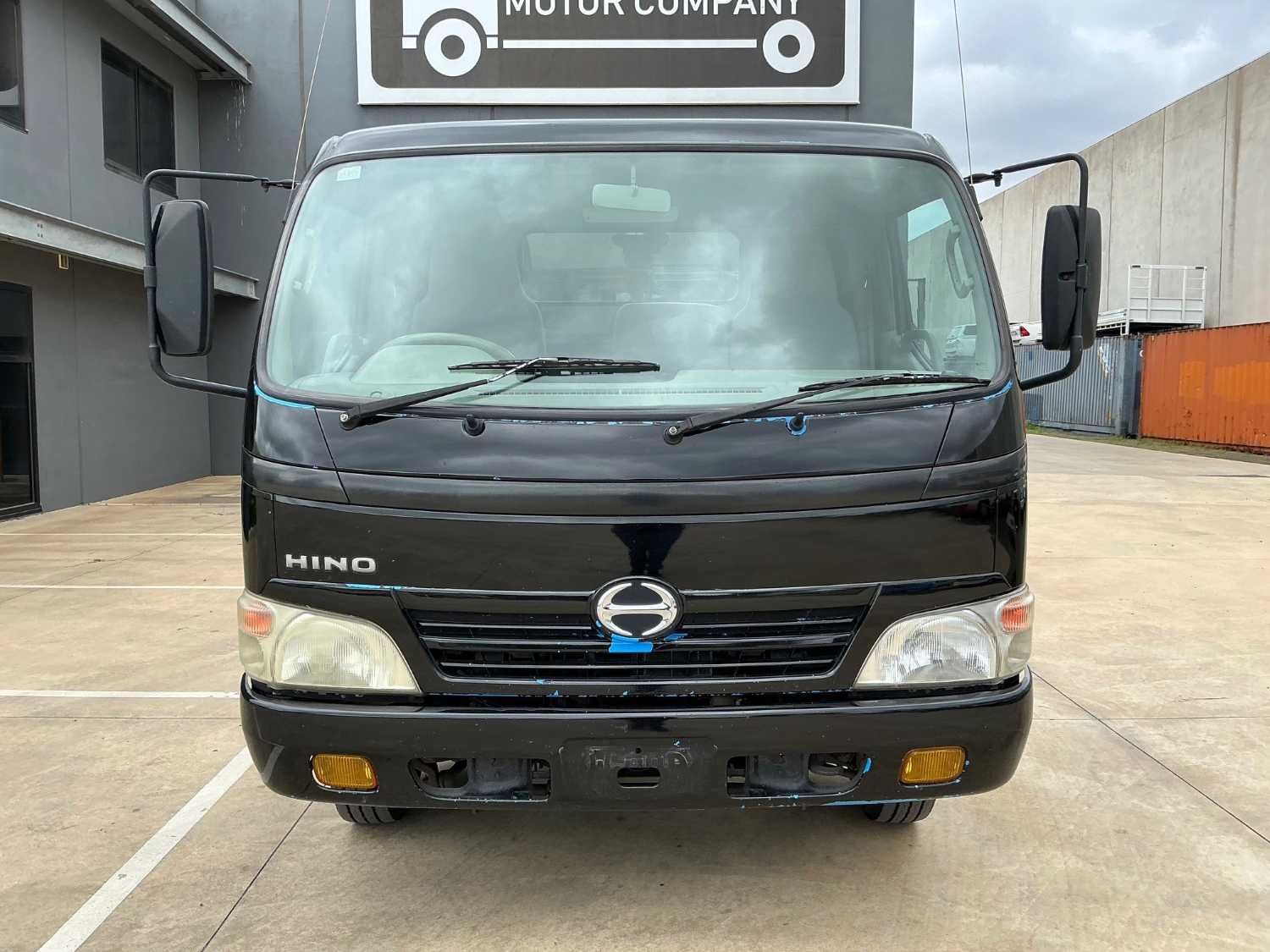 2010 HINO 300 CAB CHASSIS