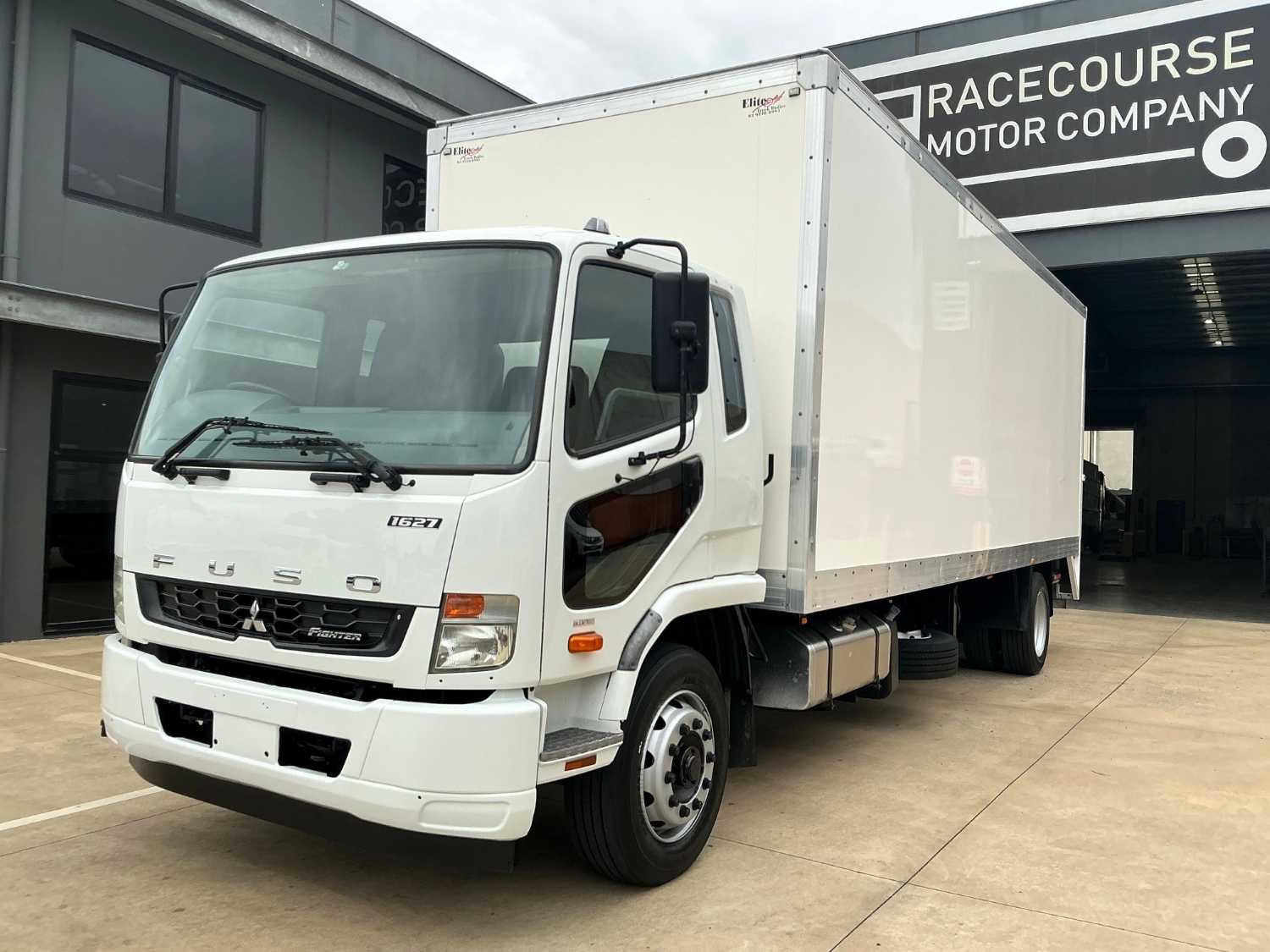 2018 FUSO FIGHTER PANTECH