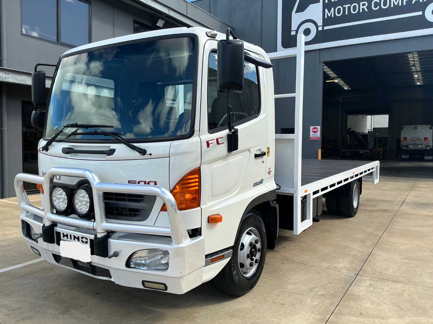 2016 HINO FC TRAY