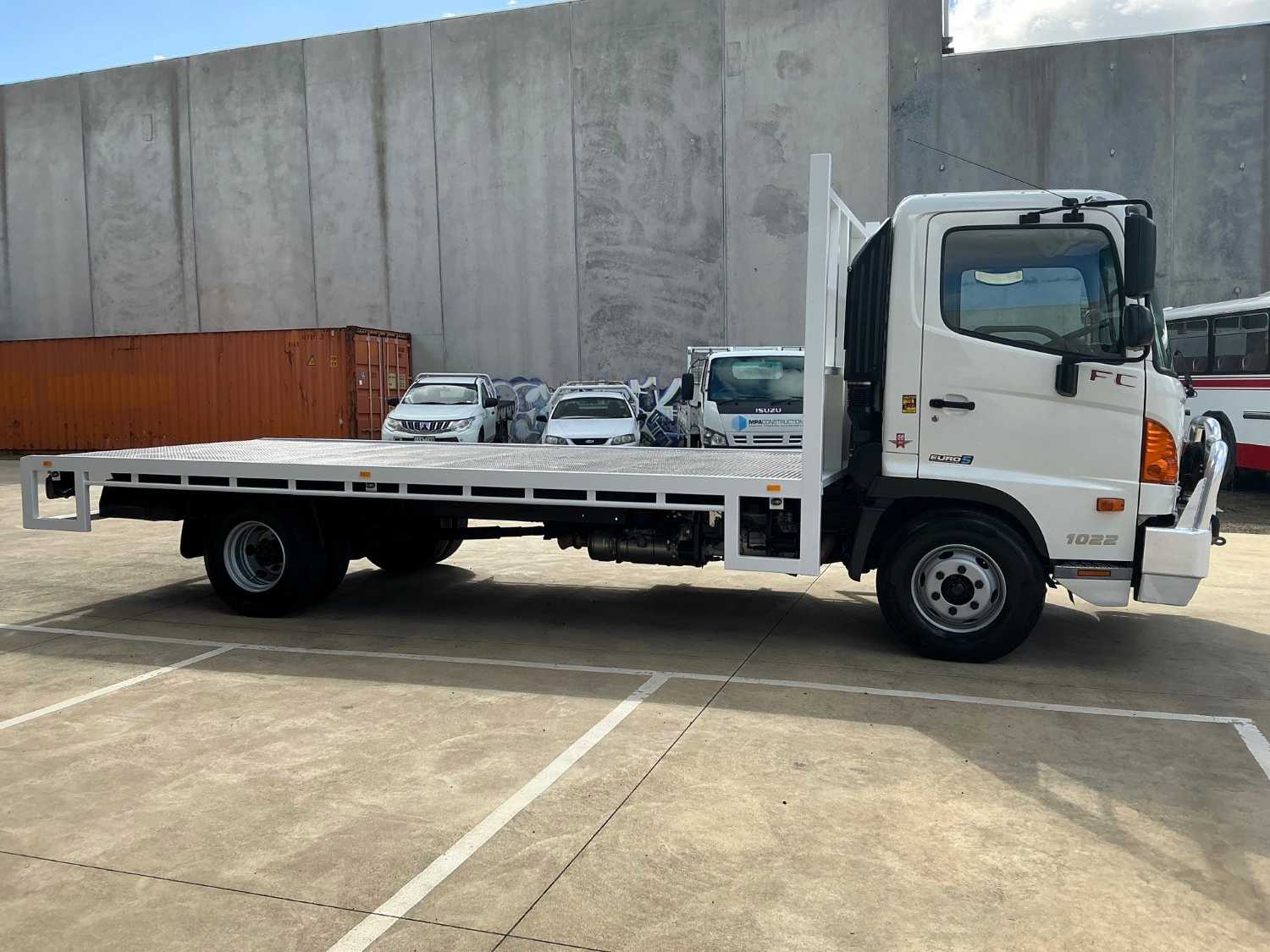 2016 HINO FC TRAY