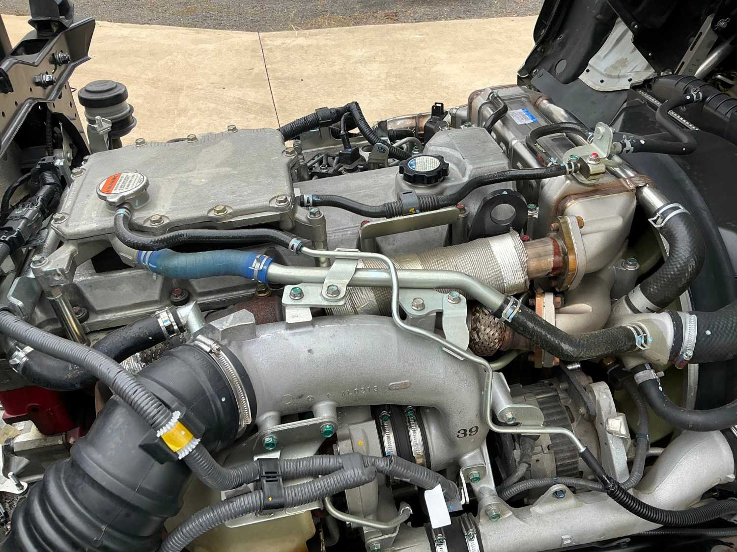 2014 HINO FE CAB CHASSIS