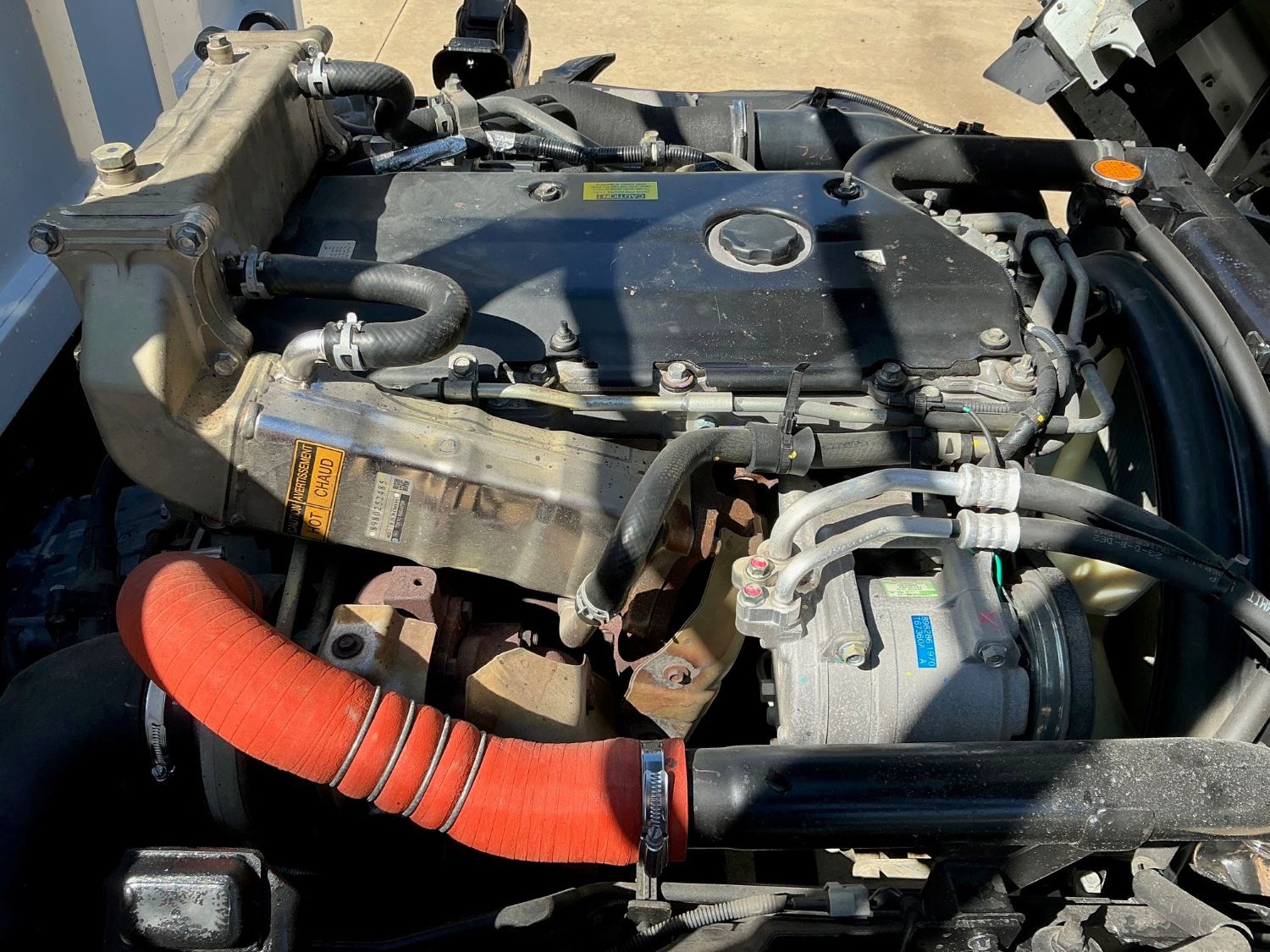 2018 ISUZU NPR65 TRAY image 18