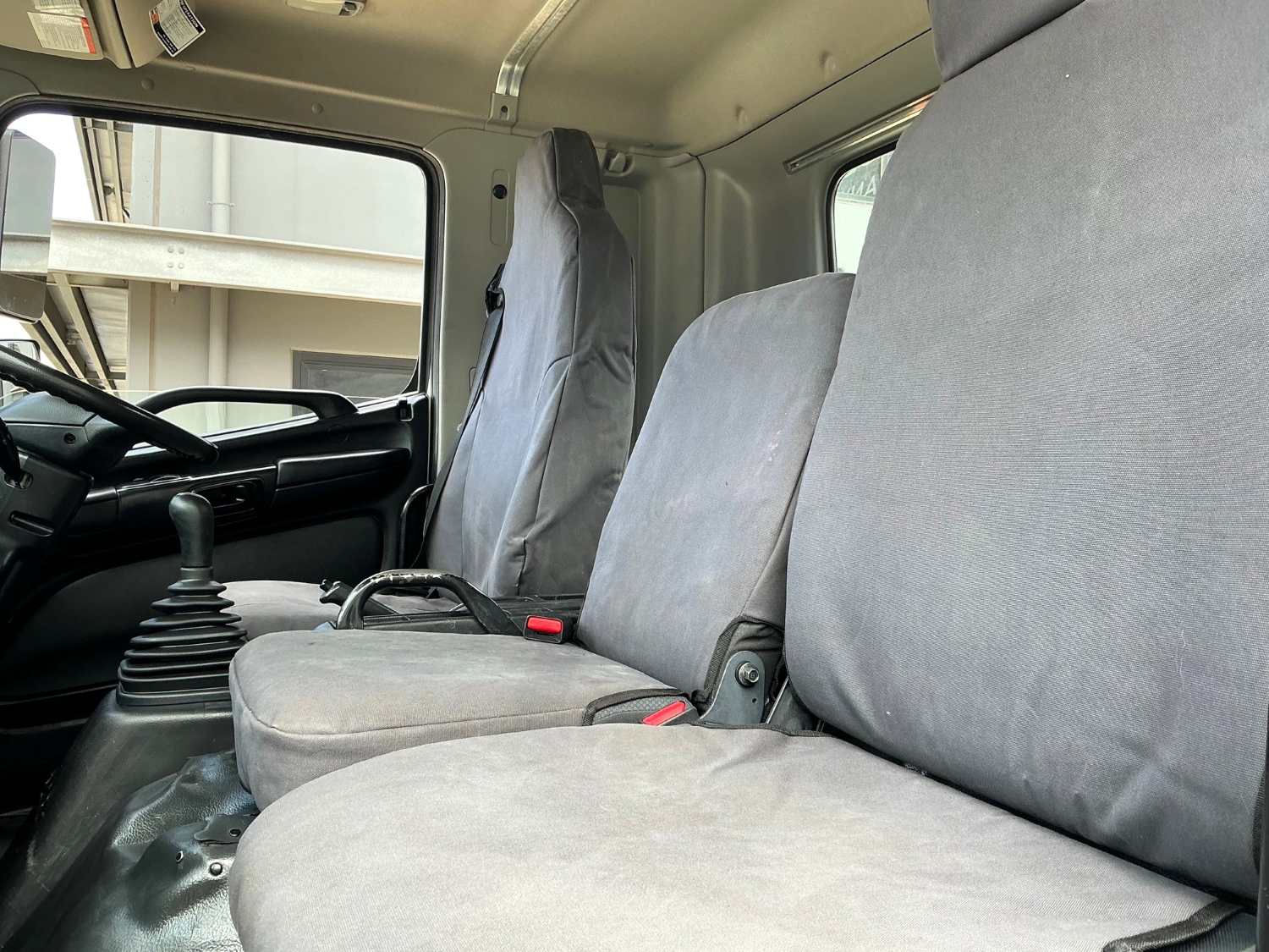 2014 HINO FE CAB CHASSIS