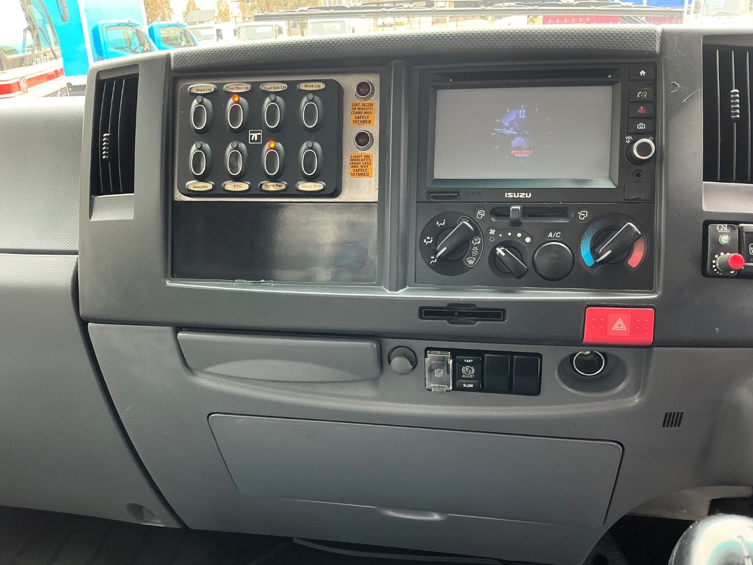 2014 Isuzu FRR500 Service Body/Crane