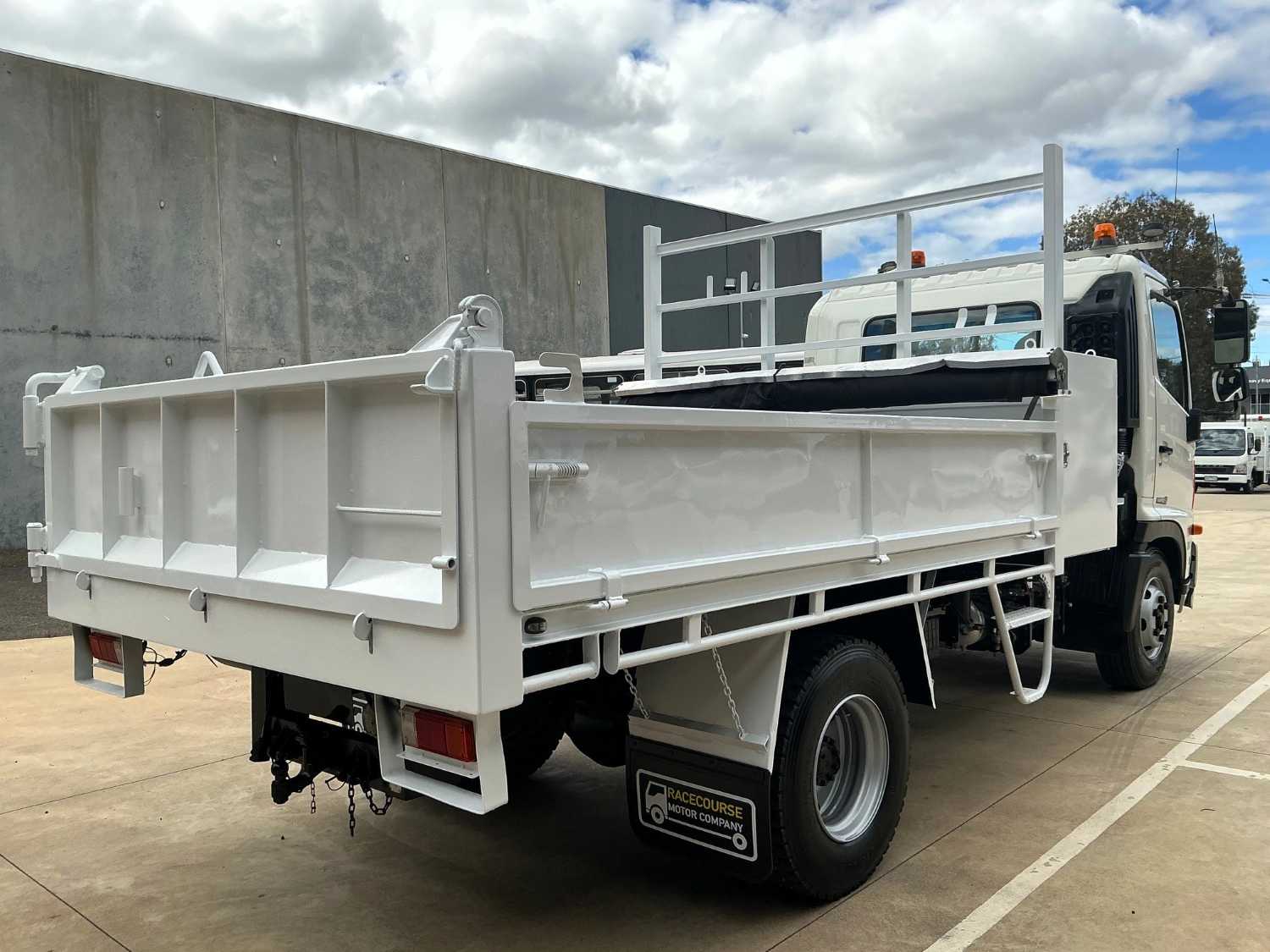 2012 HINO FC TIPPER