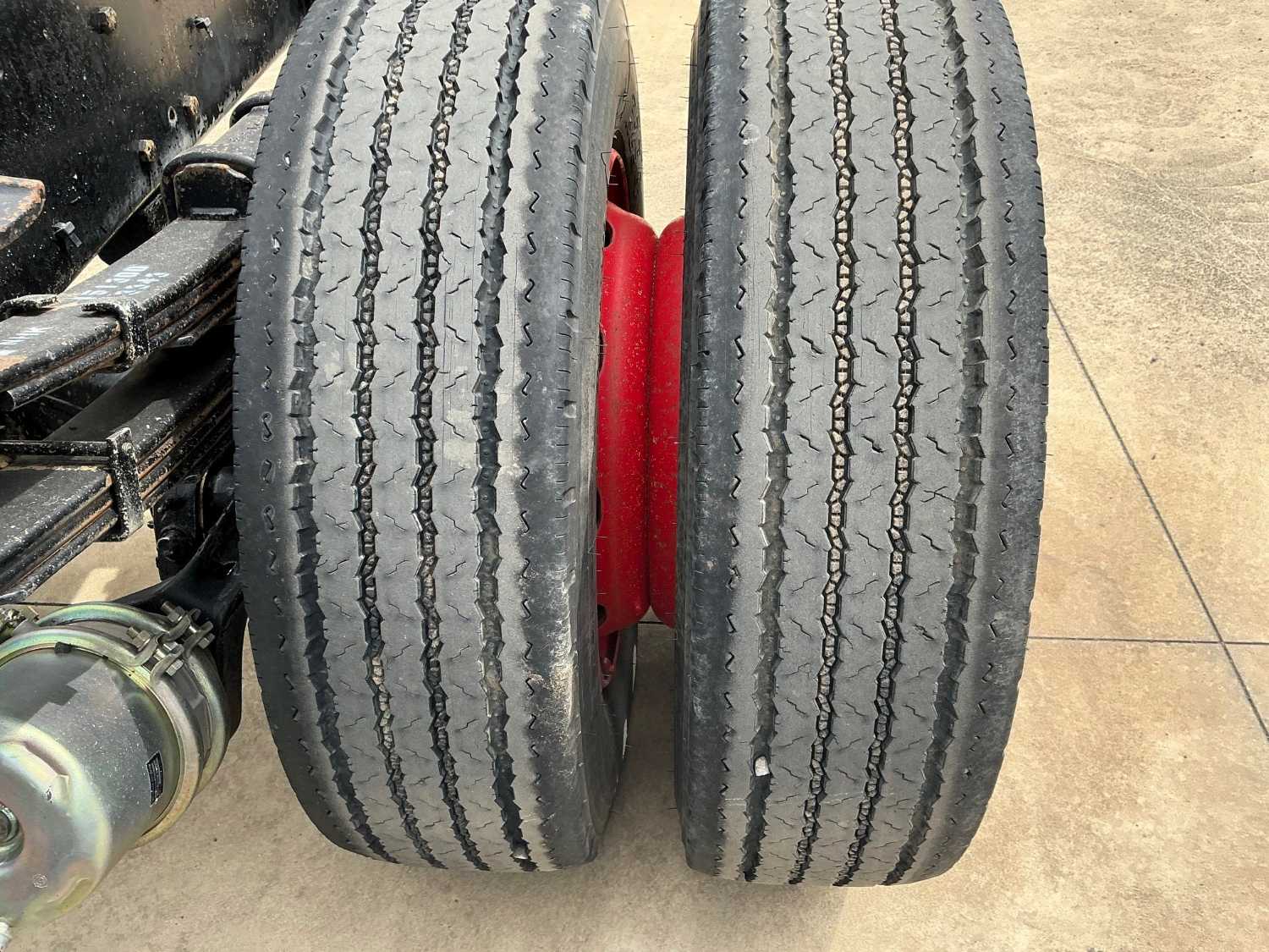 2002 ISUZU FTR800 DUAL CAB CAB CHASSIS