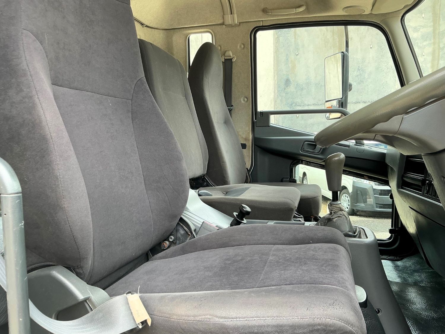 2017 FUSO FIGHTER 1024 CONCRETE PUMP