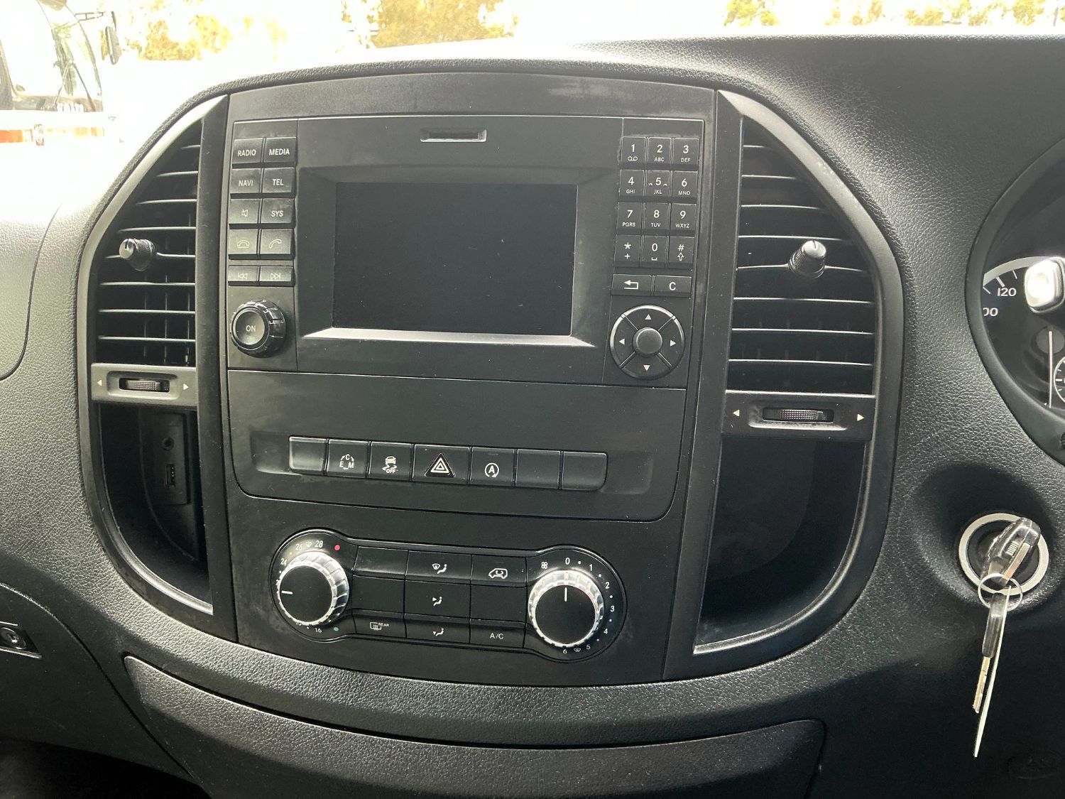 2018 MERCEDES VITO VAN