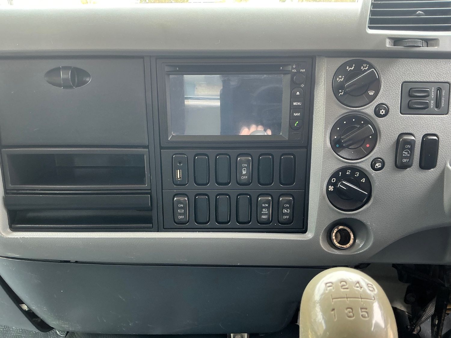 2017 FUSO FIGHTER 1024 CONCRETE PUMP