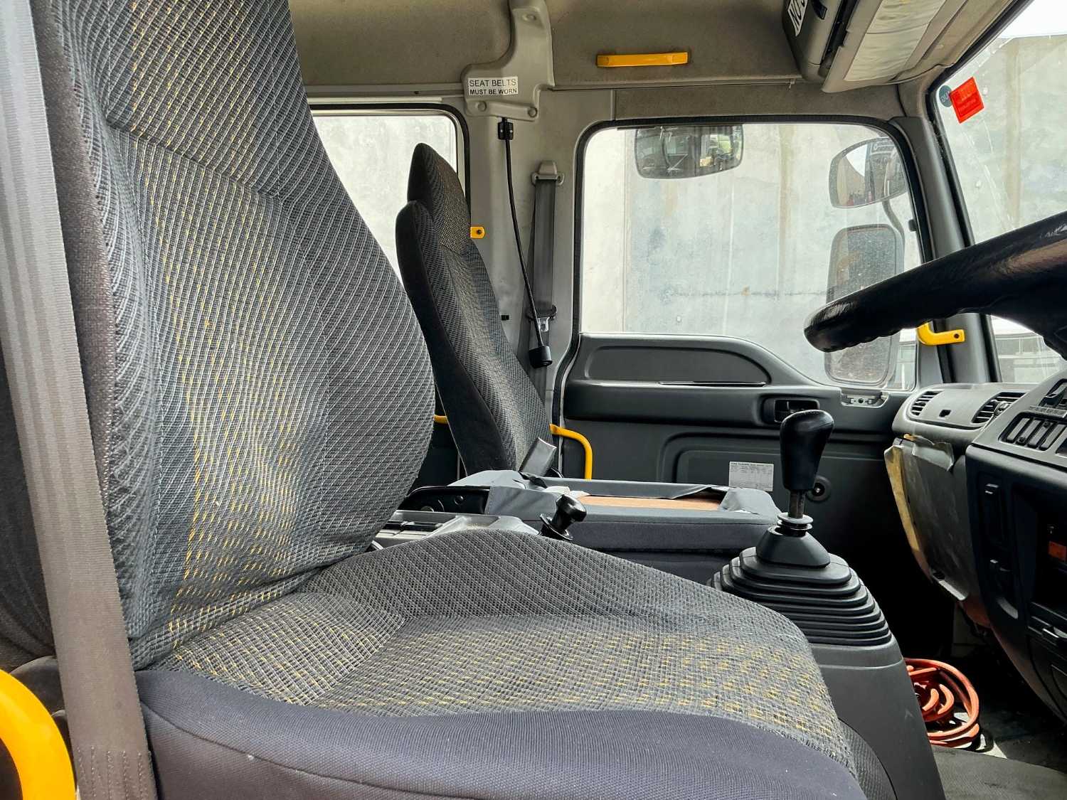 2002 ISUZU FTR800 DUAL CAB CAB CHASSIS