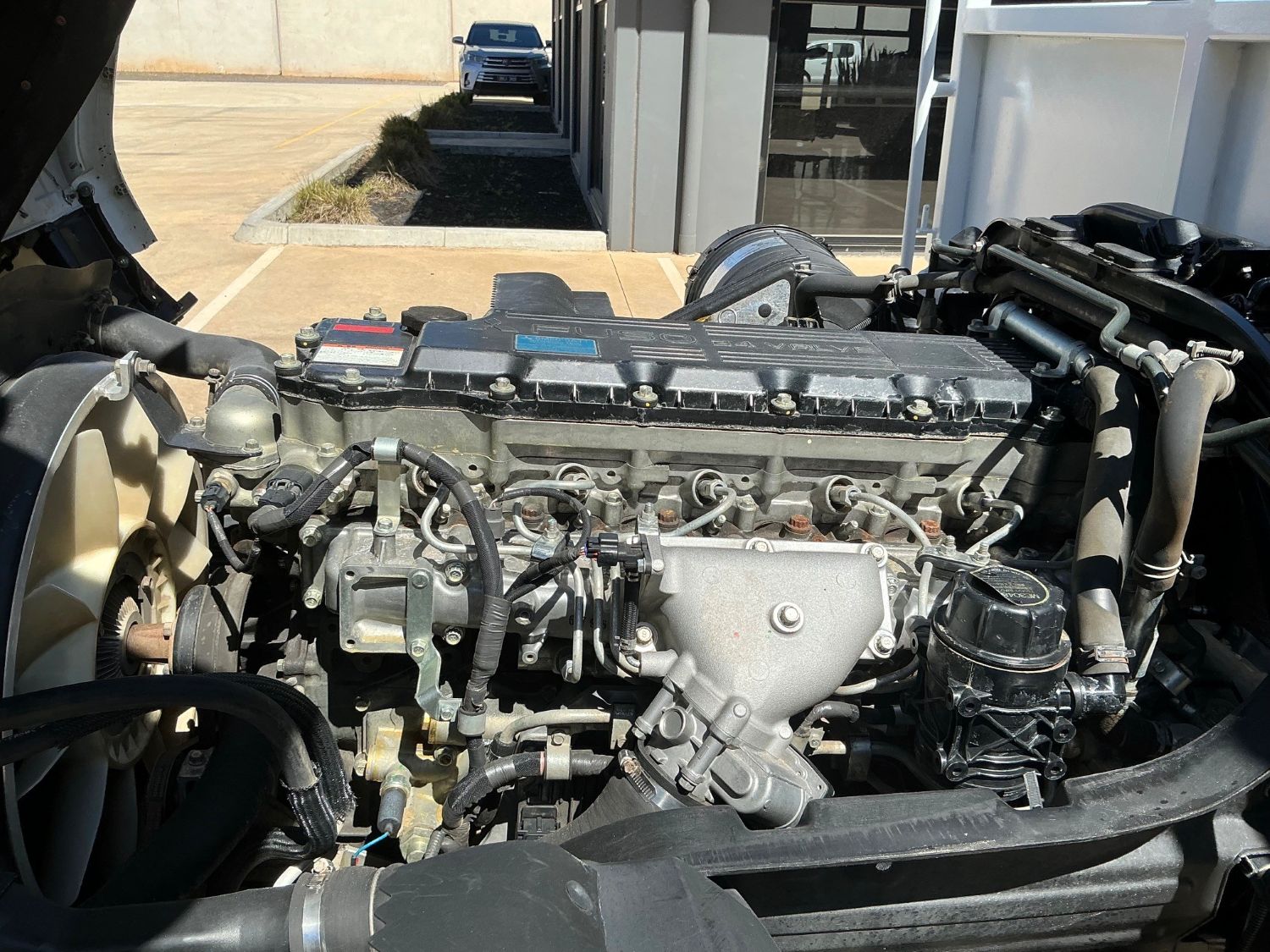 2012 FUSO FIGHTER TRAY