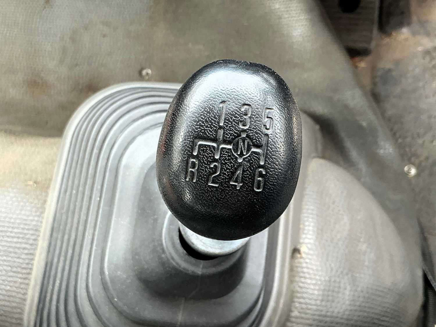 2002 ISUZU FTR800 DUAL CAB CAB CHASSIS