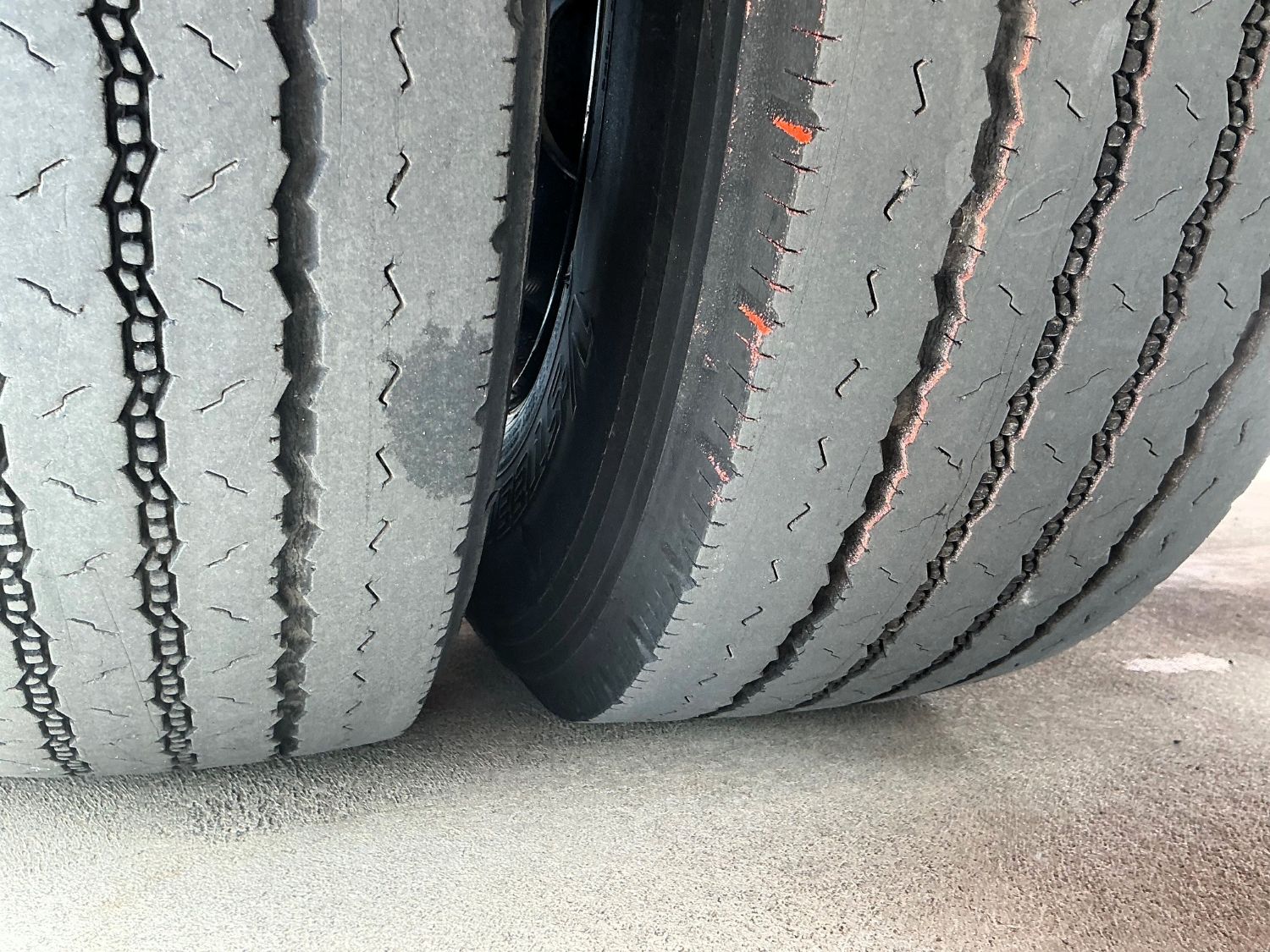 2017 FUSO FIGHTER 1024 CONCRETE PUMP