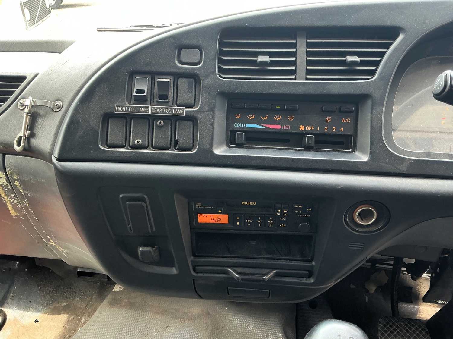 2002 ISUZU FTR800 DUAL CAB CAB CHASSIS