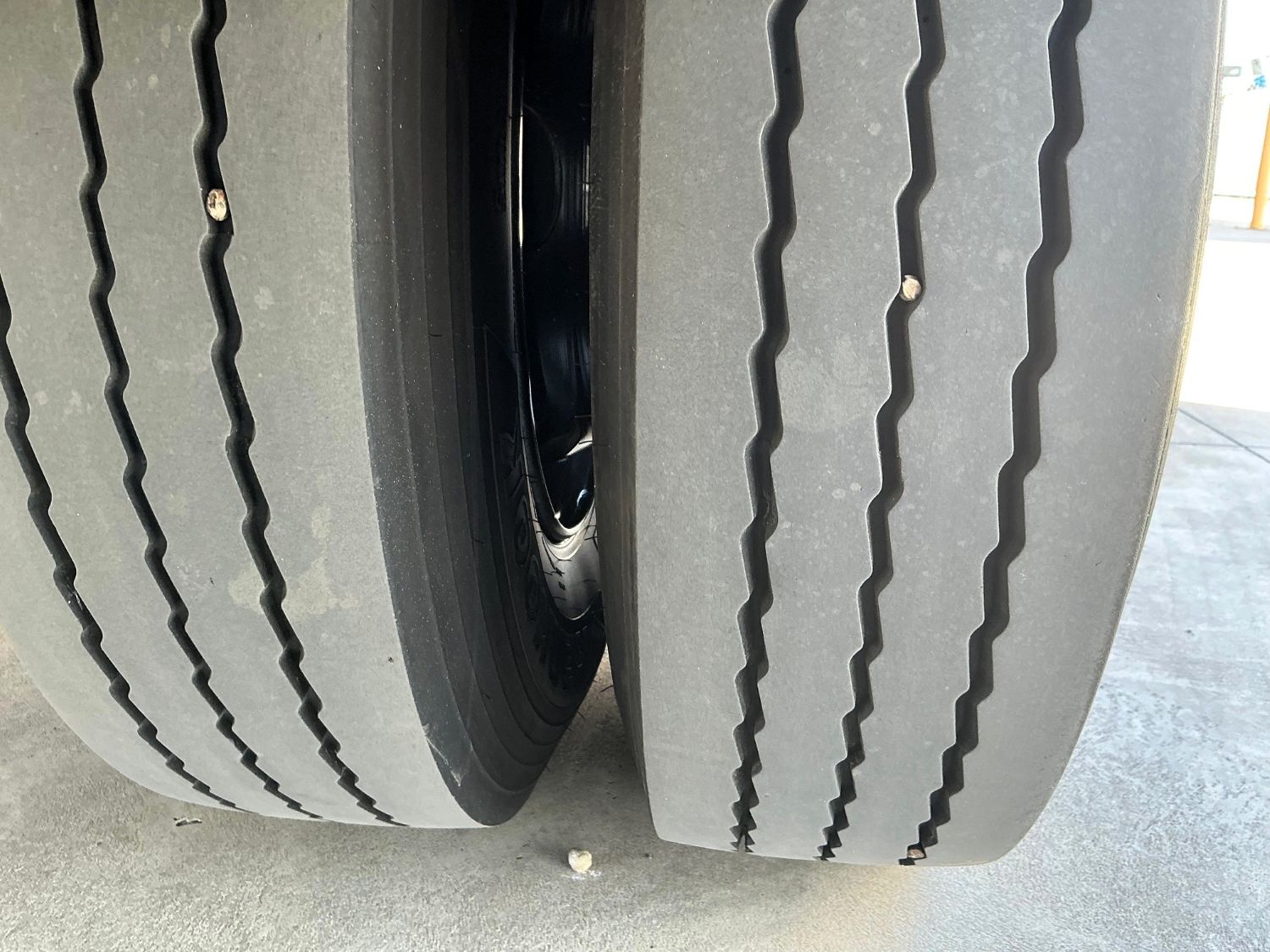 2015 HINO FC 500 CURTAINSIDER