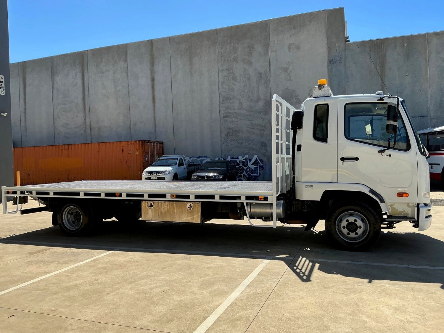 2012 FUSO FIGHTER TRAY