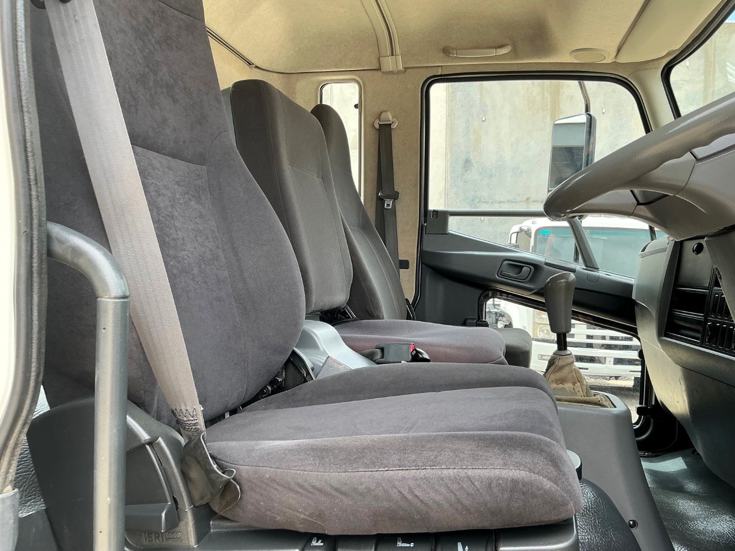 2012 FUSO FIGHTER TIPPER/CRANE