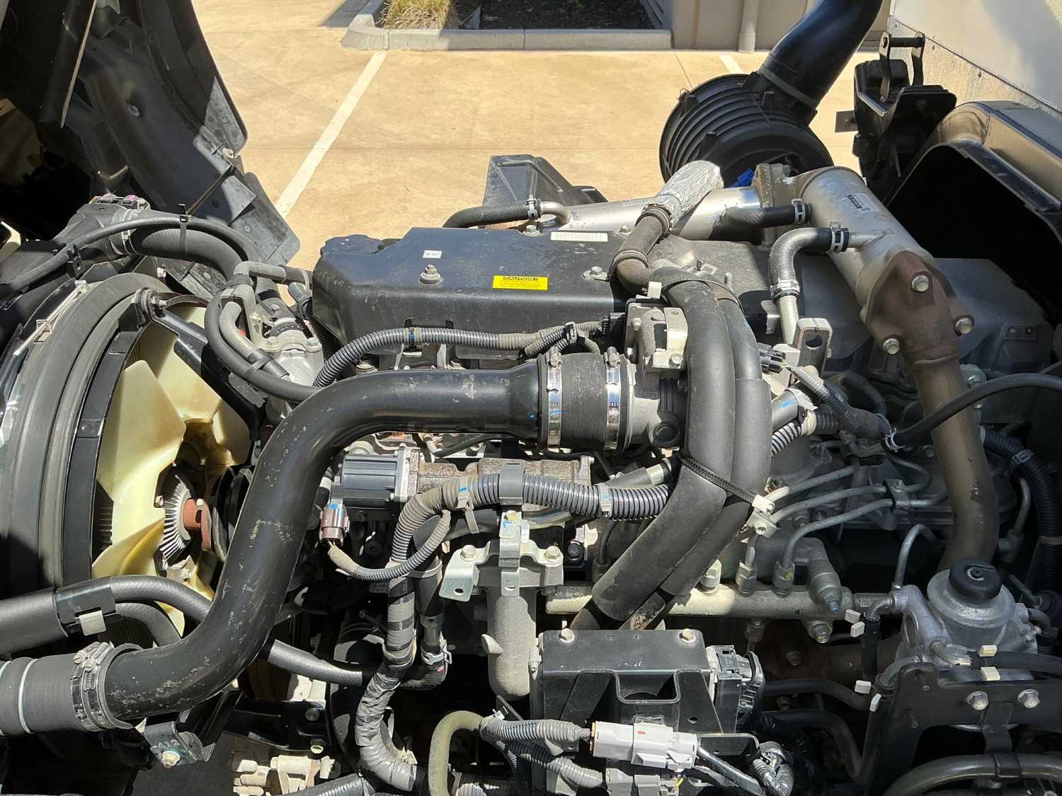 2016 ISUZU FRR110-260 SERVICE BODY