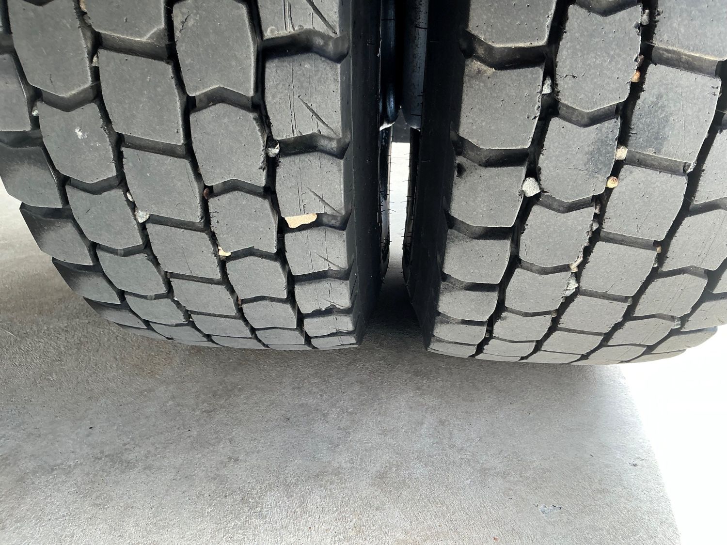 2012 FUSO FIGHTER TIPPER/CRANE