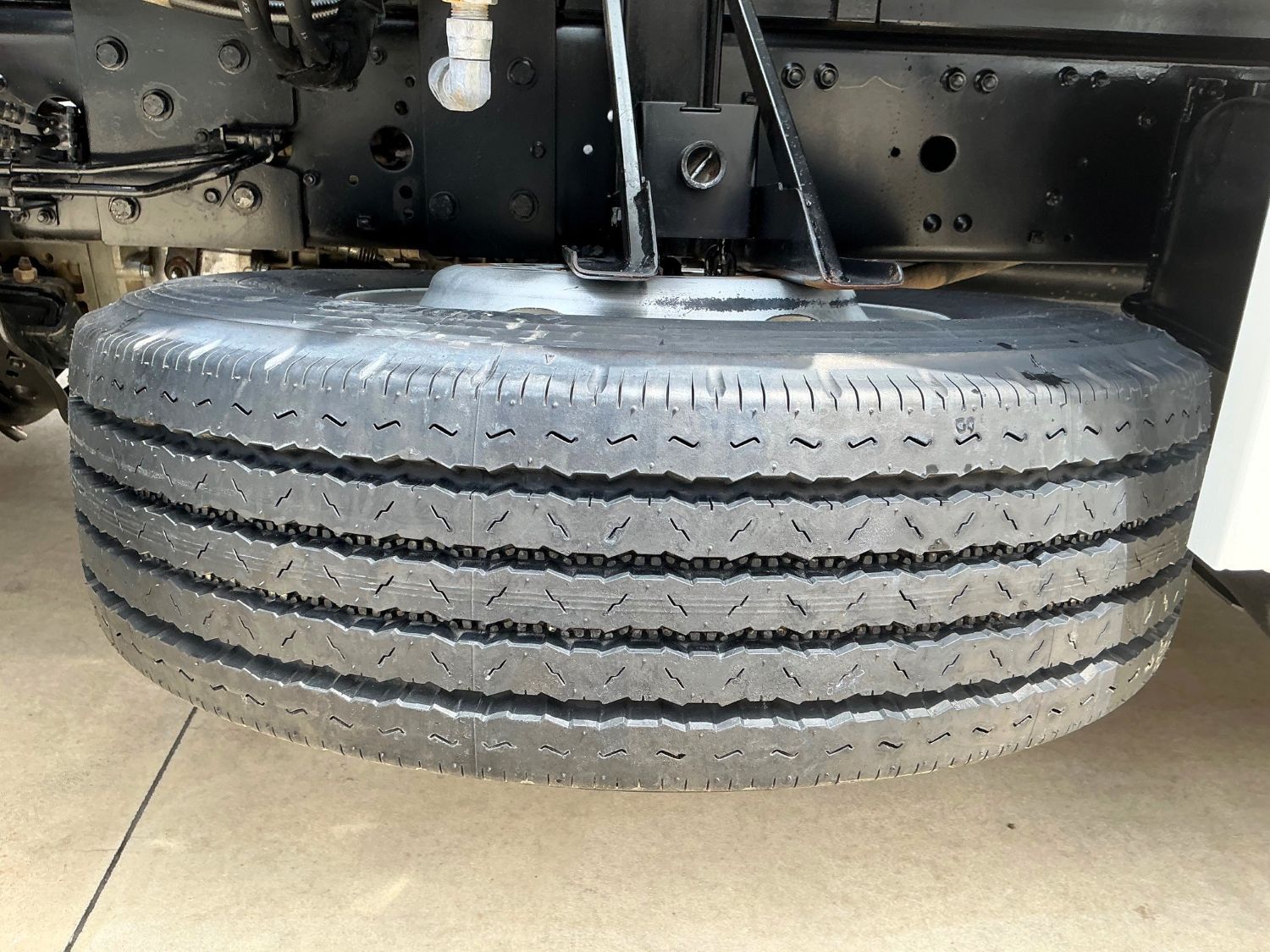 2012 FUSO FIGHTER 1024 TIPPER/CRANE