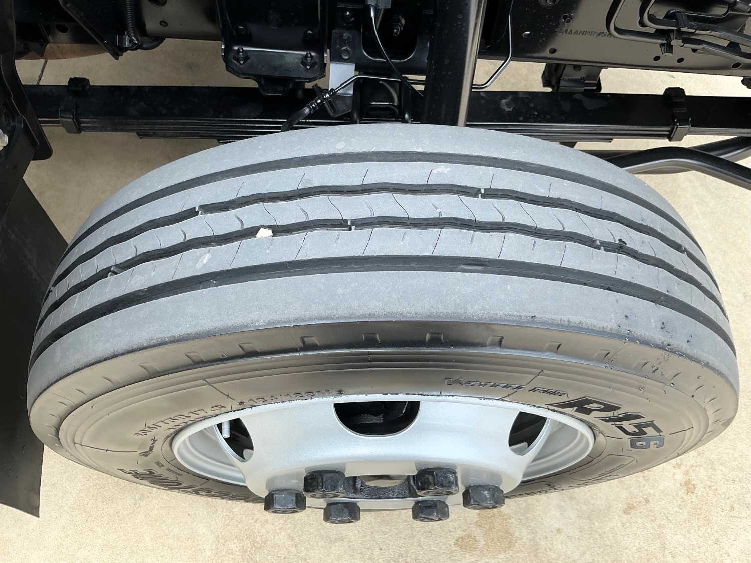 2009 ISUZU NPR400 SERVICE VEHICLE