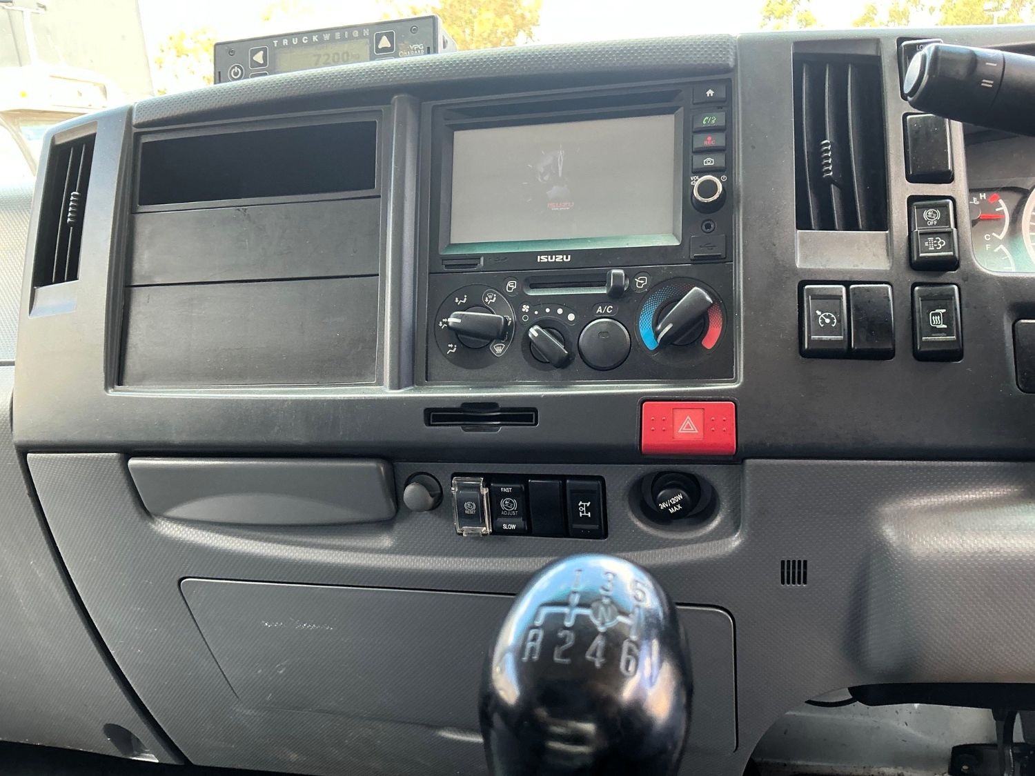 2017 Isuzu FSS110-210 Chipper Tipper