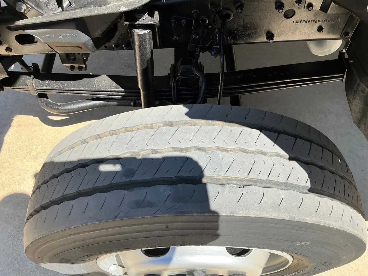 2014 FUSO FIGHTER SERVICE BODY