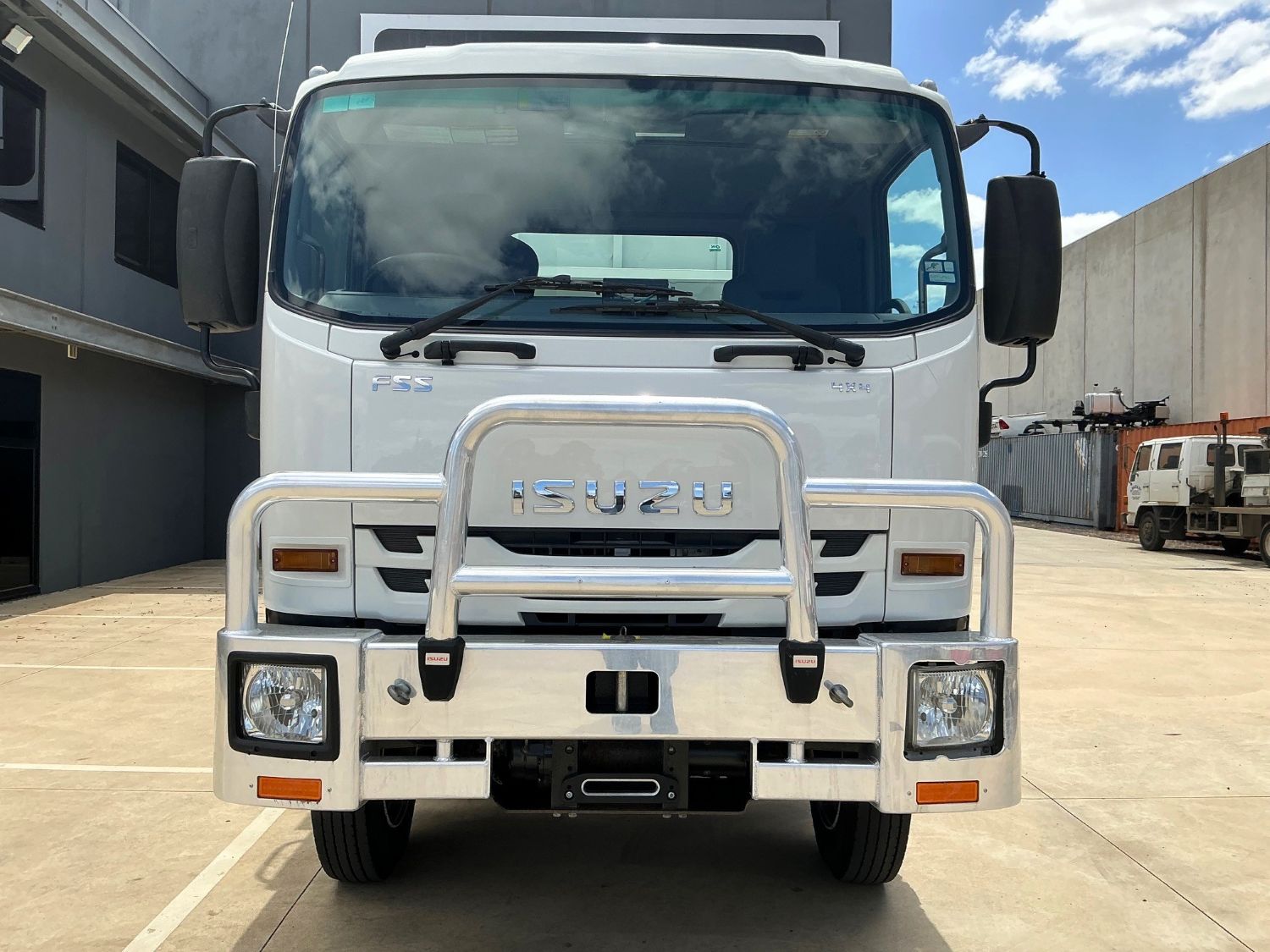 2017 Isuzu FSS110-210 Chipper Tipper