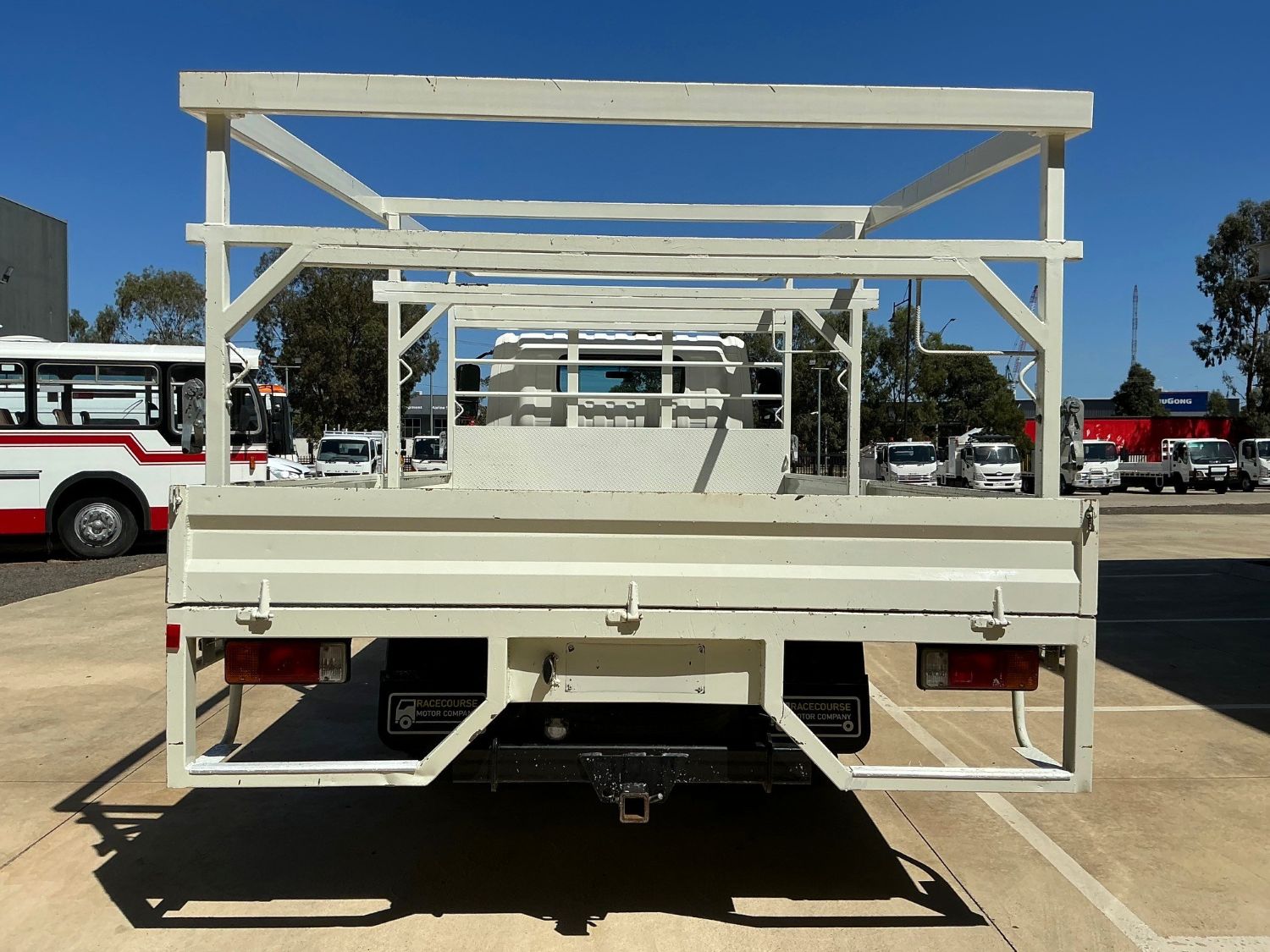 2012 HINO 300 TRAY