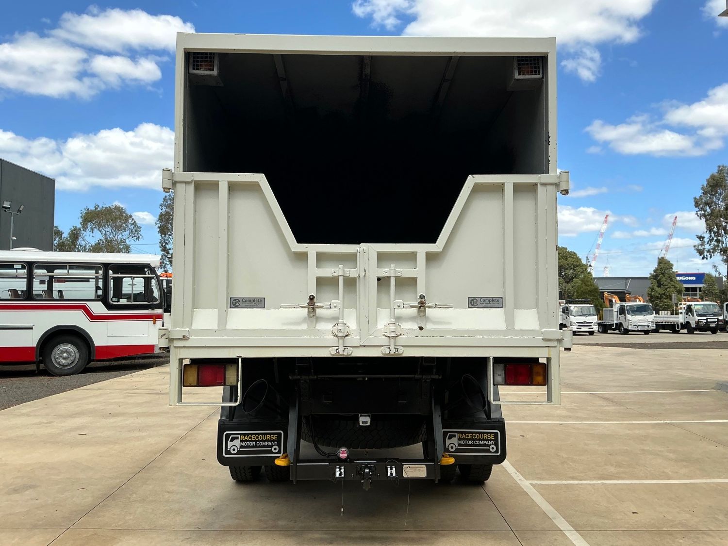 2017 Isuzu FSS110-210 Chipper Tipper