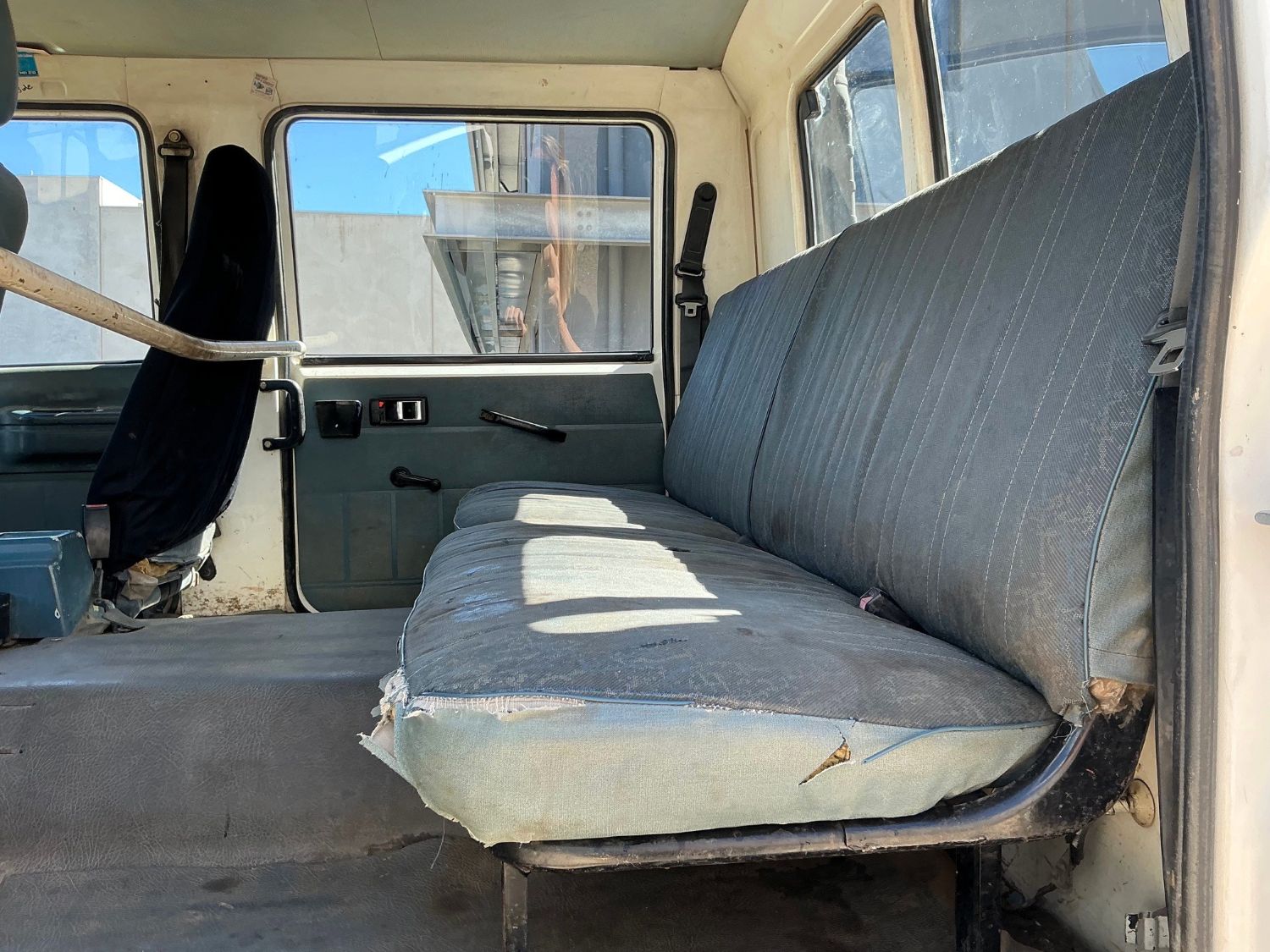 1991 ISUZU FSR450 DUAL CAB TRAY