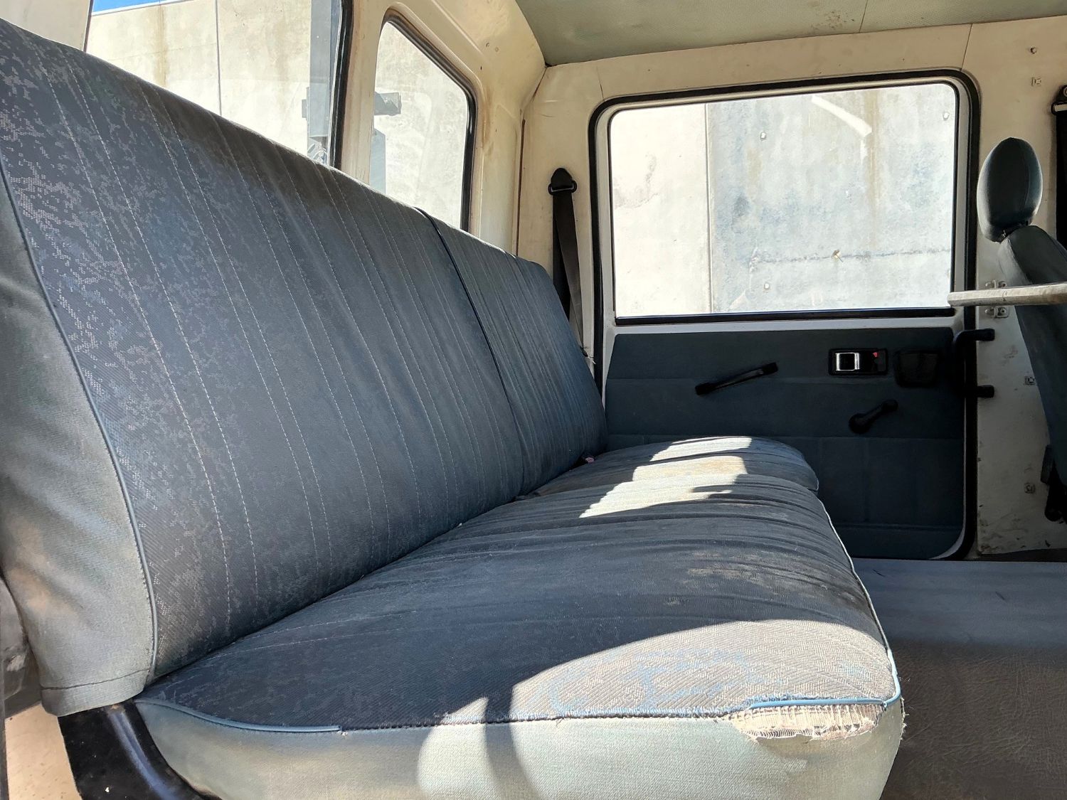 1991 ISUZU FSR450 DUAL CAB TRAY