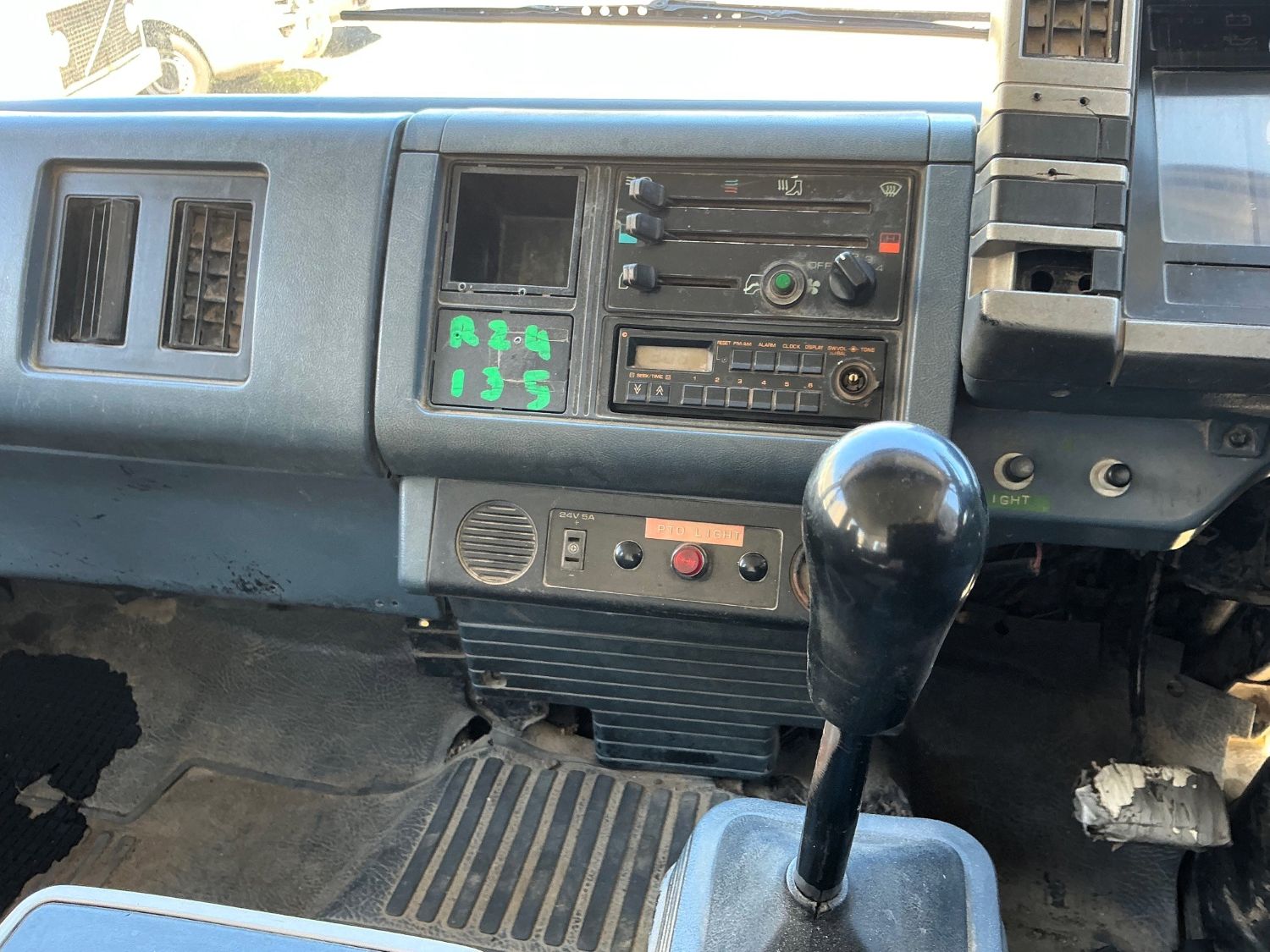 1991 ISUZU FSR450 DUAL CAB TRAY